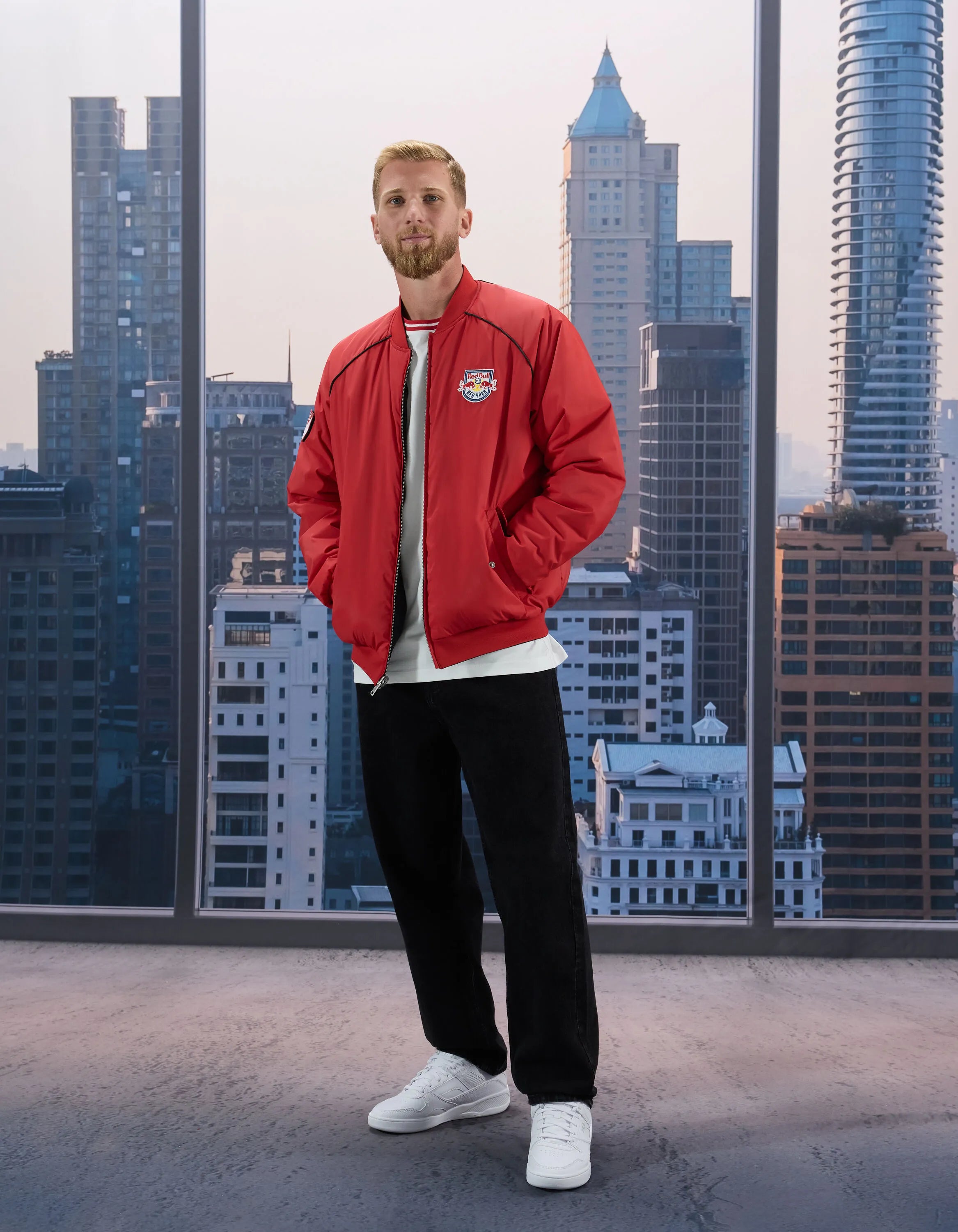 Celio_Noir_MLS New York Red Bulls Reversible Bomber Jacket_LMUMLS_NOIR_05