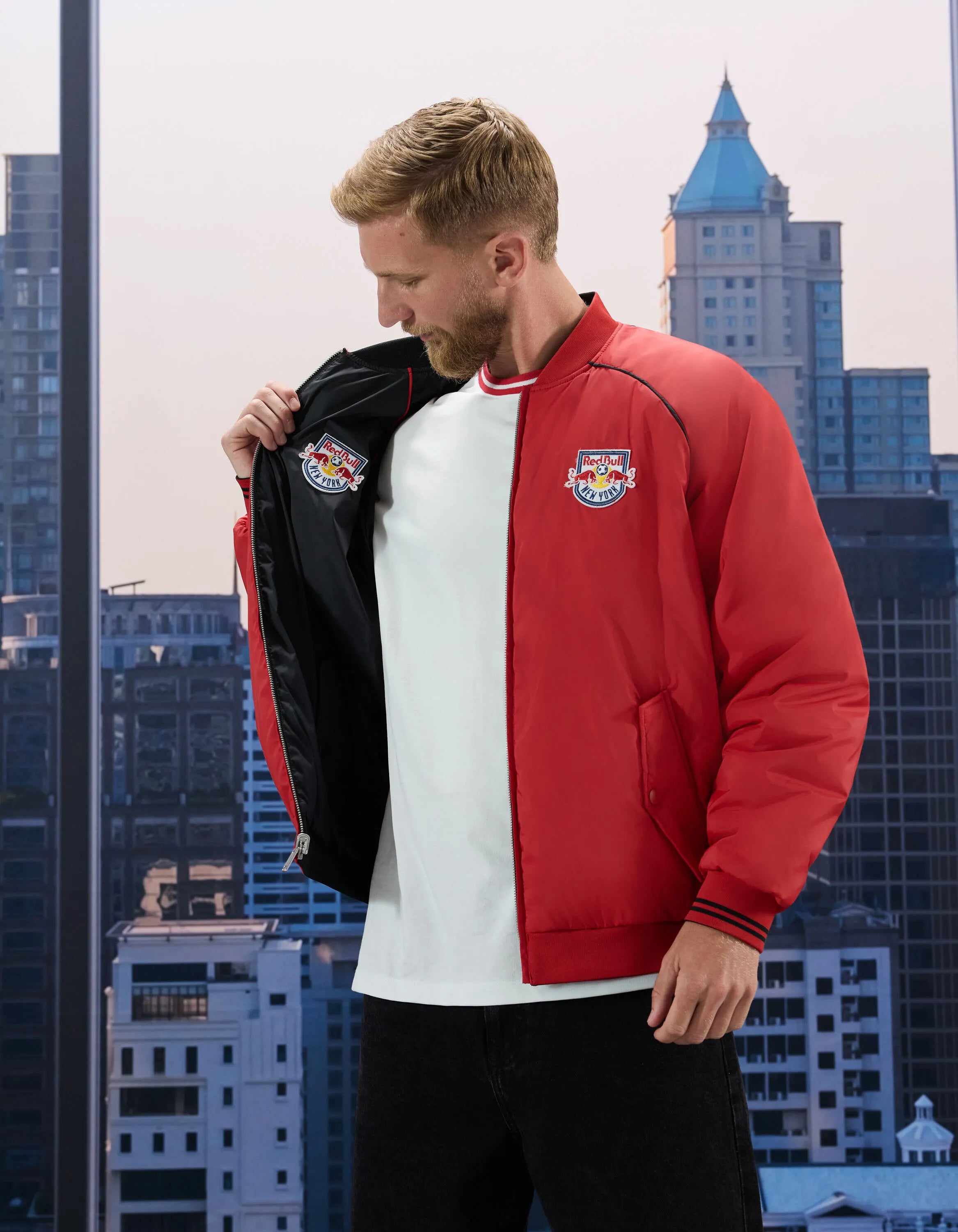Celio_Noir_MLS New York Red Bulls Reversible Bomber Jacket_LMUMLS_NOIR_06