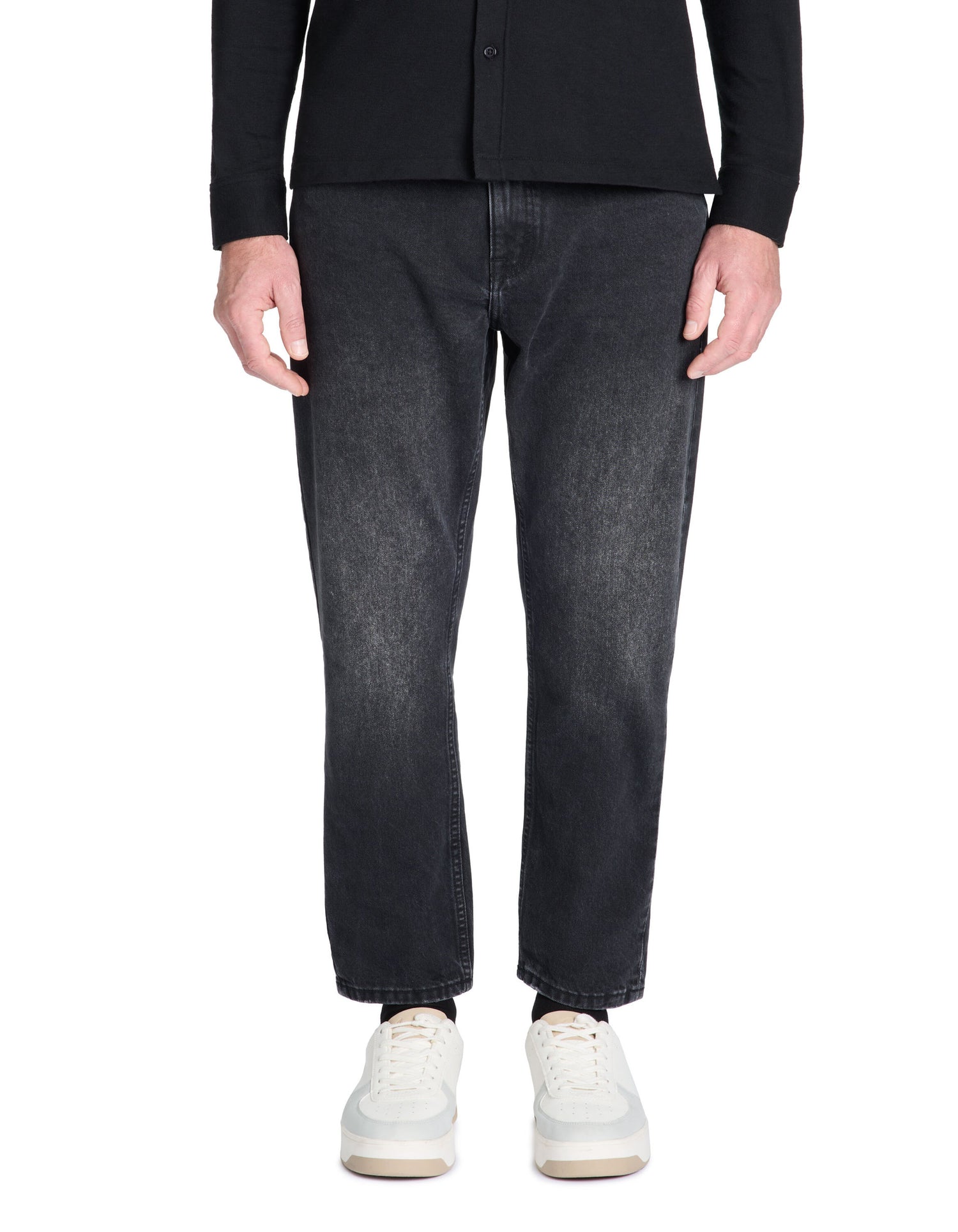 Celio_Black 100% Cotton Relaxed Jeans_LORELAX_BLACK_02