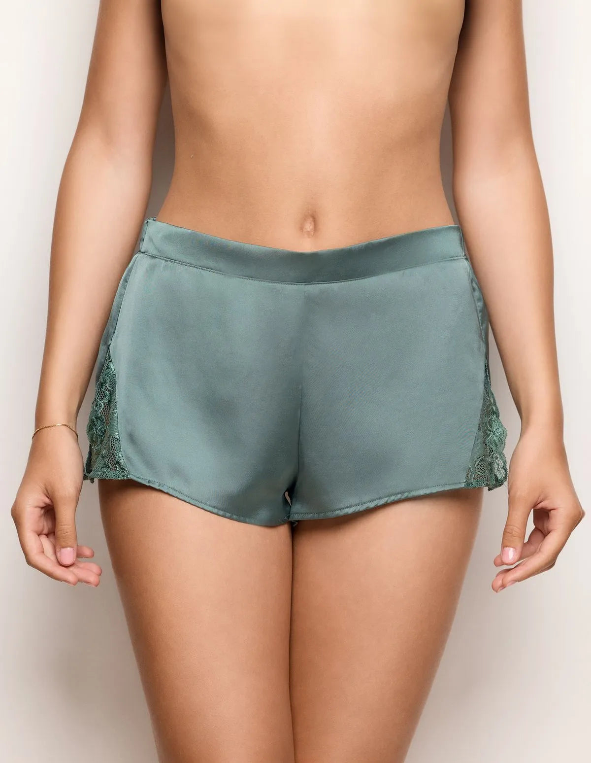 Yamamay_Sage Green_Satin and Lace Culotte in Sage Green Ð Primula Color_LPBD183003_120_02