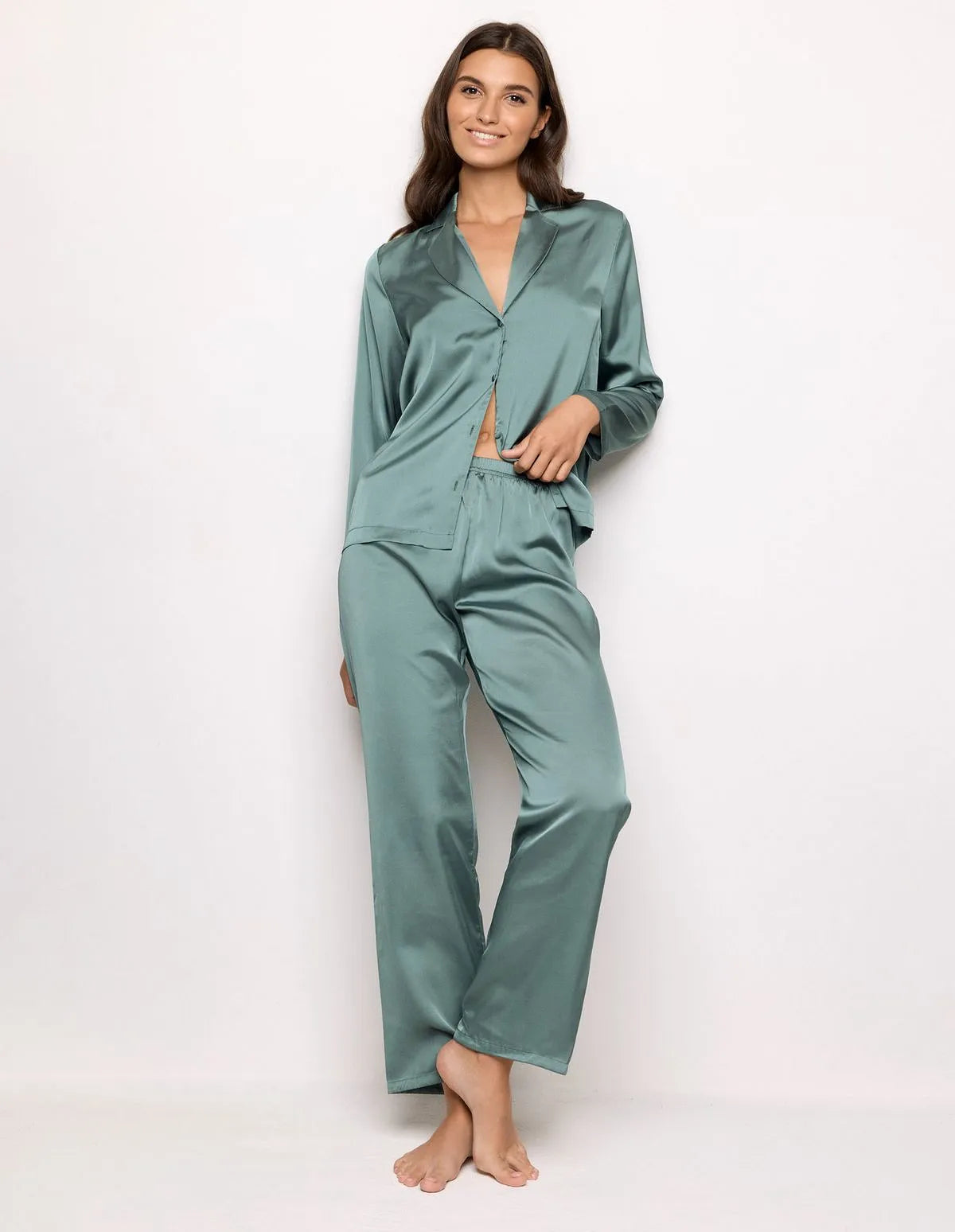Yamamay_Sage Green_Long Satin Trousers in Sage Green Ð Primula Color_LPBD183004_120_01