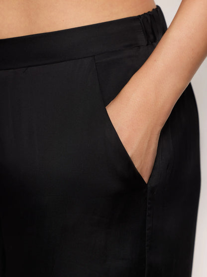 Yamamay_Black_Viscose Satin Pants with Rhinestone Details Bright Satin_LPBD184001_072_04