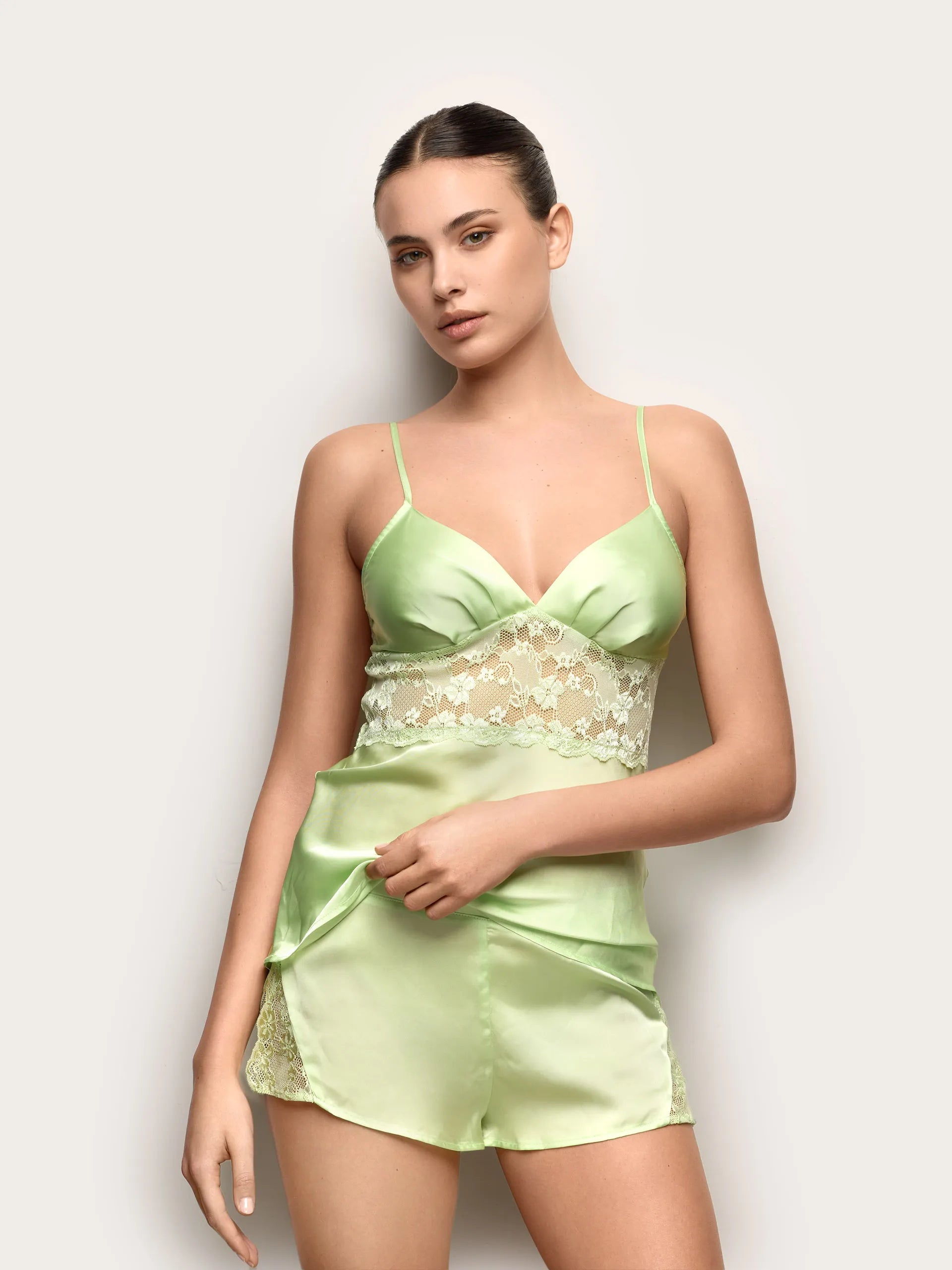 Yamamay_Light Green_Satin and Lace Culottes - Primula Color_LPBD191005_109_01