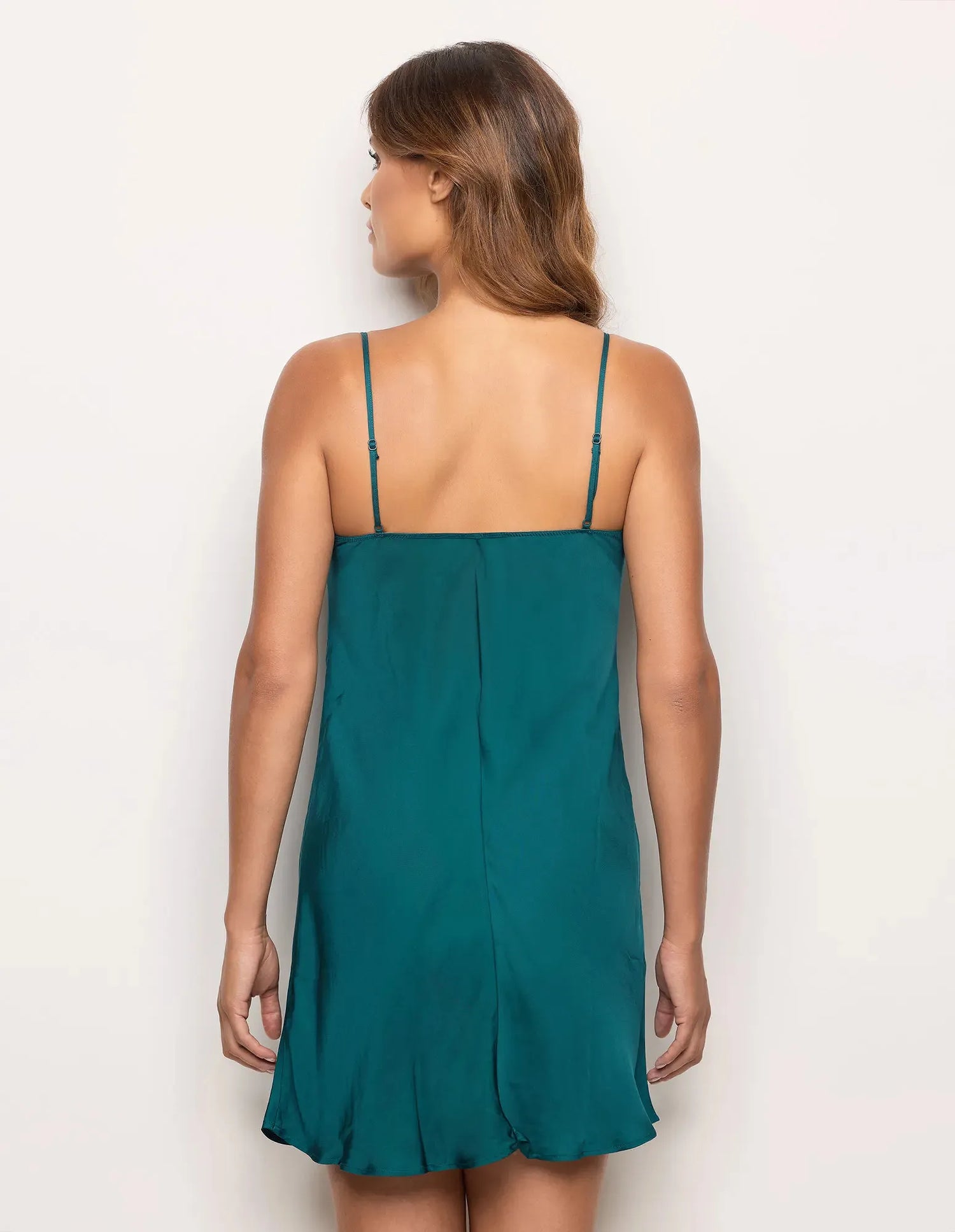 Yamamay_Dark Green_Viscose Slip Dress with Tulle and Embroidery Details Ð Berry_LSOD183010_121_03
