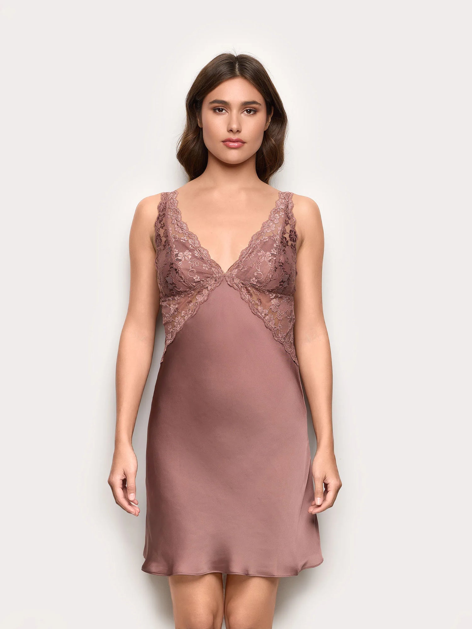 Yamamay_Dark Mauve_Satin Chemise - Primula Color_LSOD191002_063_02