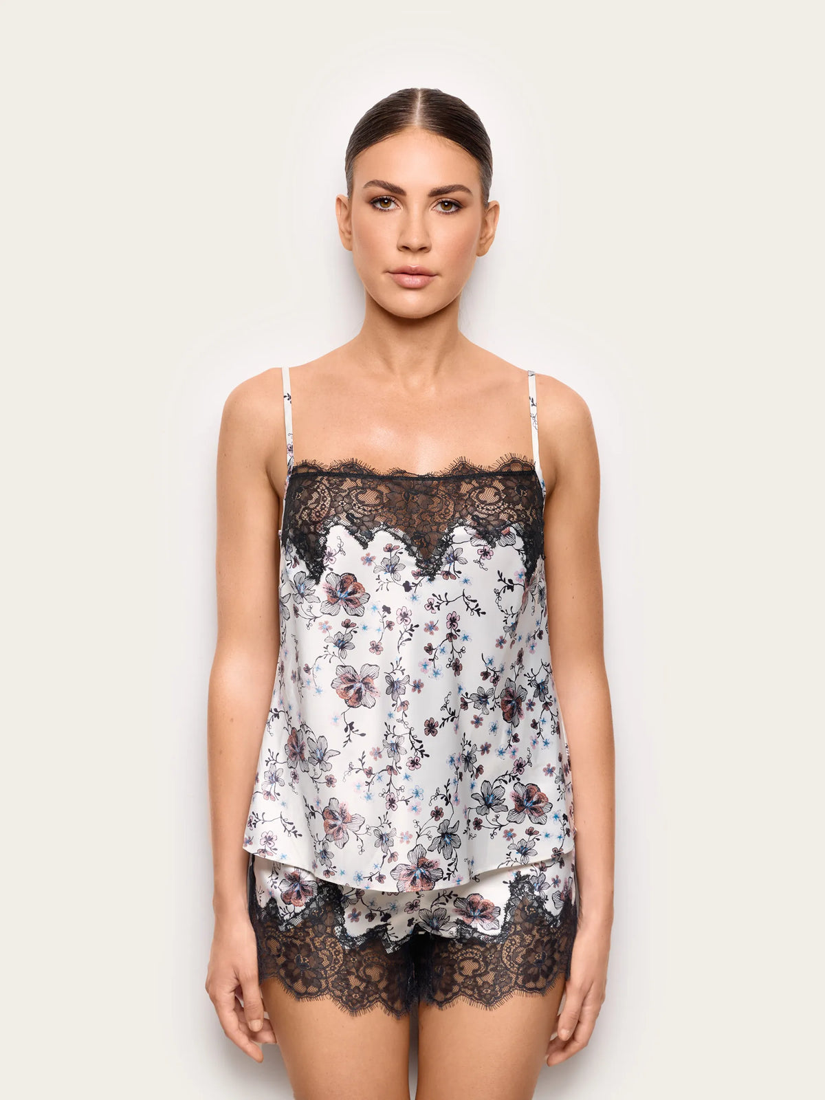 Yamamay PRINTED Women Cami+Shorts - Midnight Satin SKU: LTCD193001_128 Image 02