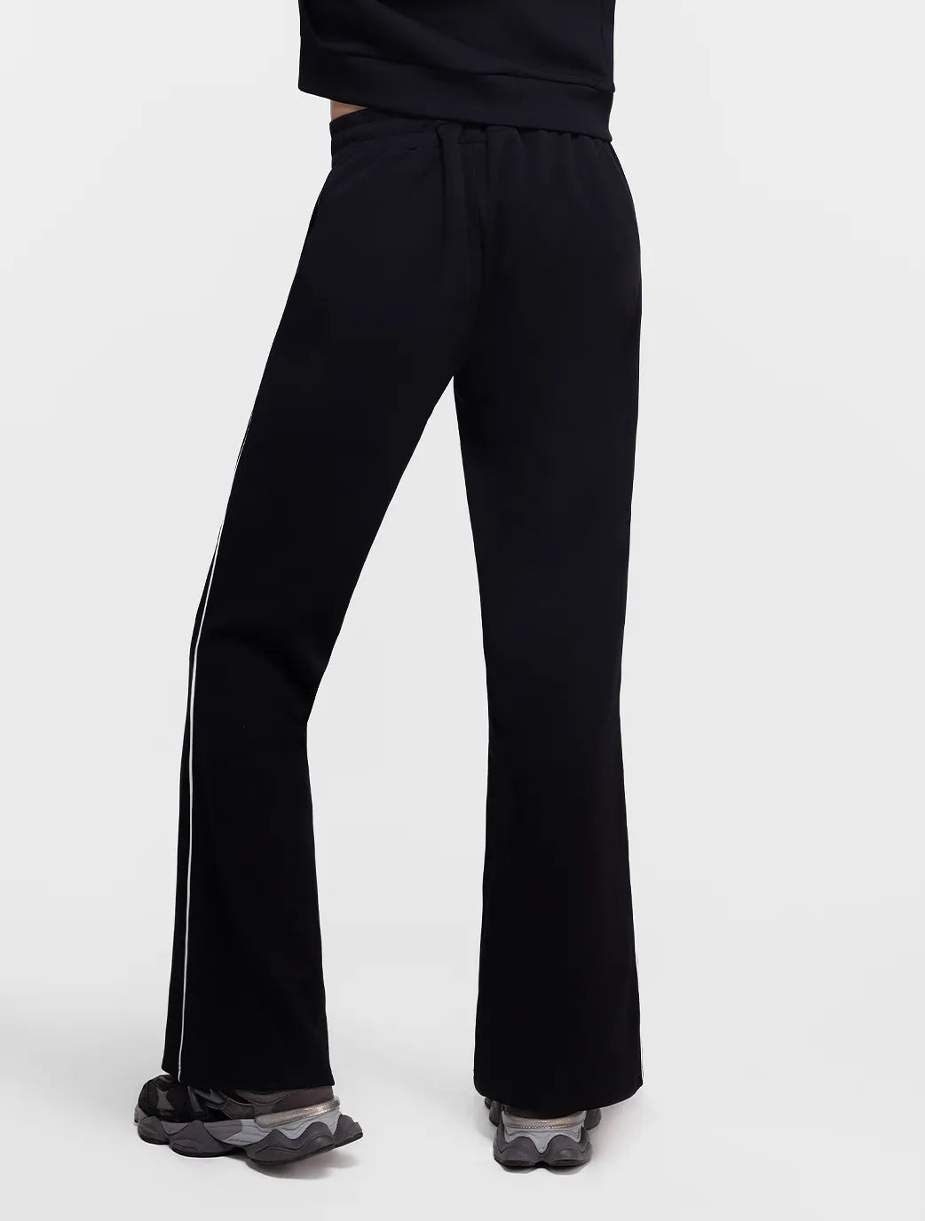 Marie France_Black_Embrace Pant_LWEMBRACEPANT_Black_04