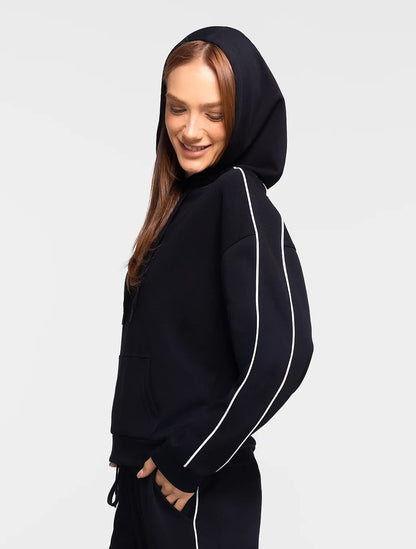 Marie France_Black_Embrace Top_LWEMBRACETOP_Black_05