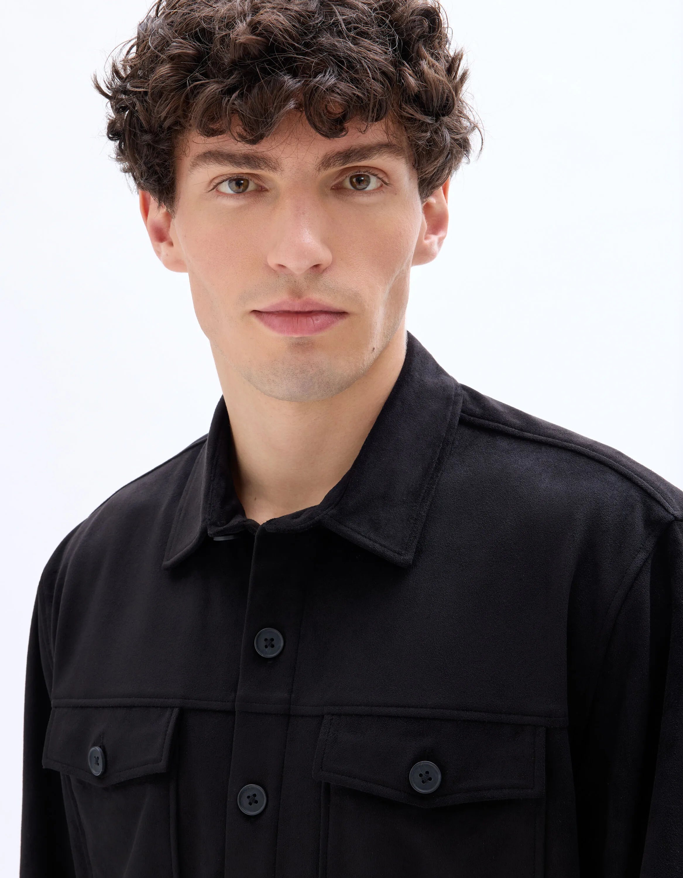 Celio_Noir_Overshirt with Pockets_MADAIM_NOIR_04
