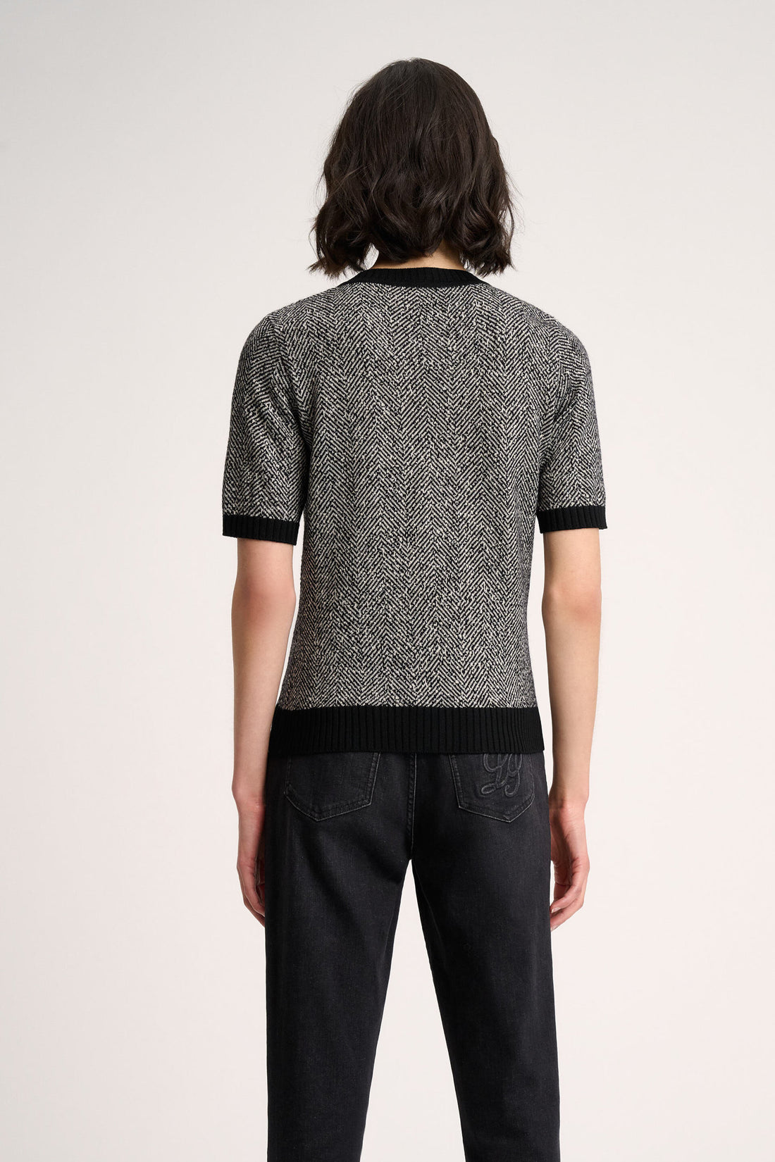 Madrigale Short Sleeve Pullover_MADRIGALE_3678 0101_02