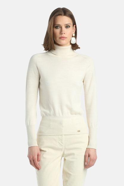 Luisa Spagnoli_Cream_Mano - Wool Turtleneck_MANO G_0202_01