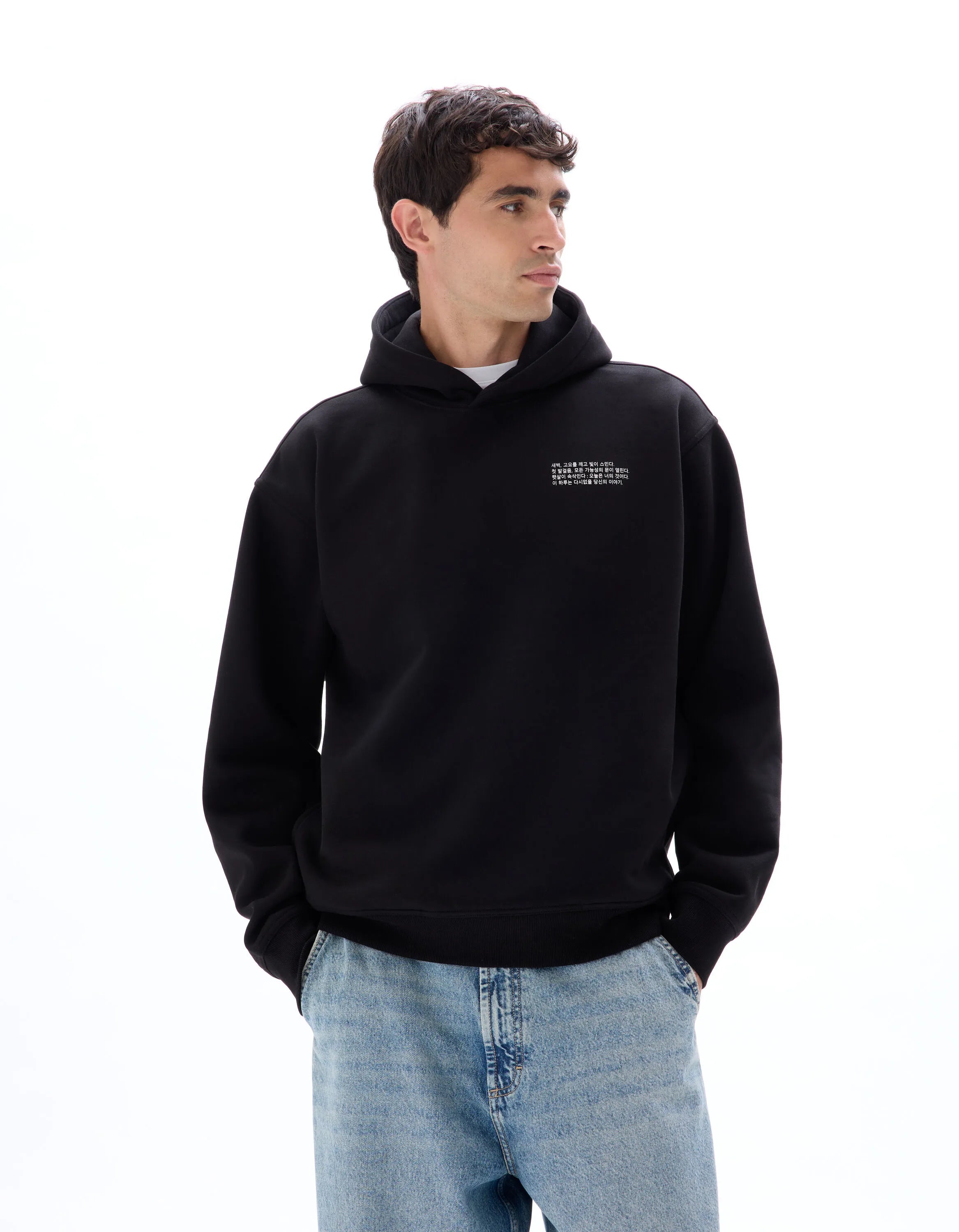 Celio_Black_Oversized Hooded Sweatshirt with Asian Print_MEHARU_BLACK_02