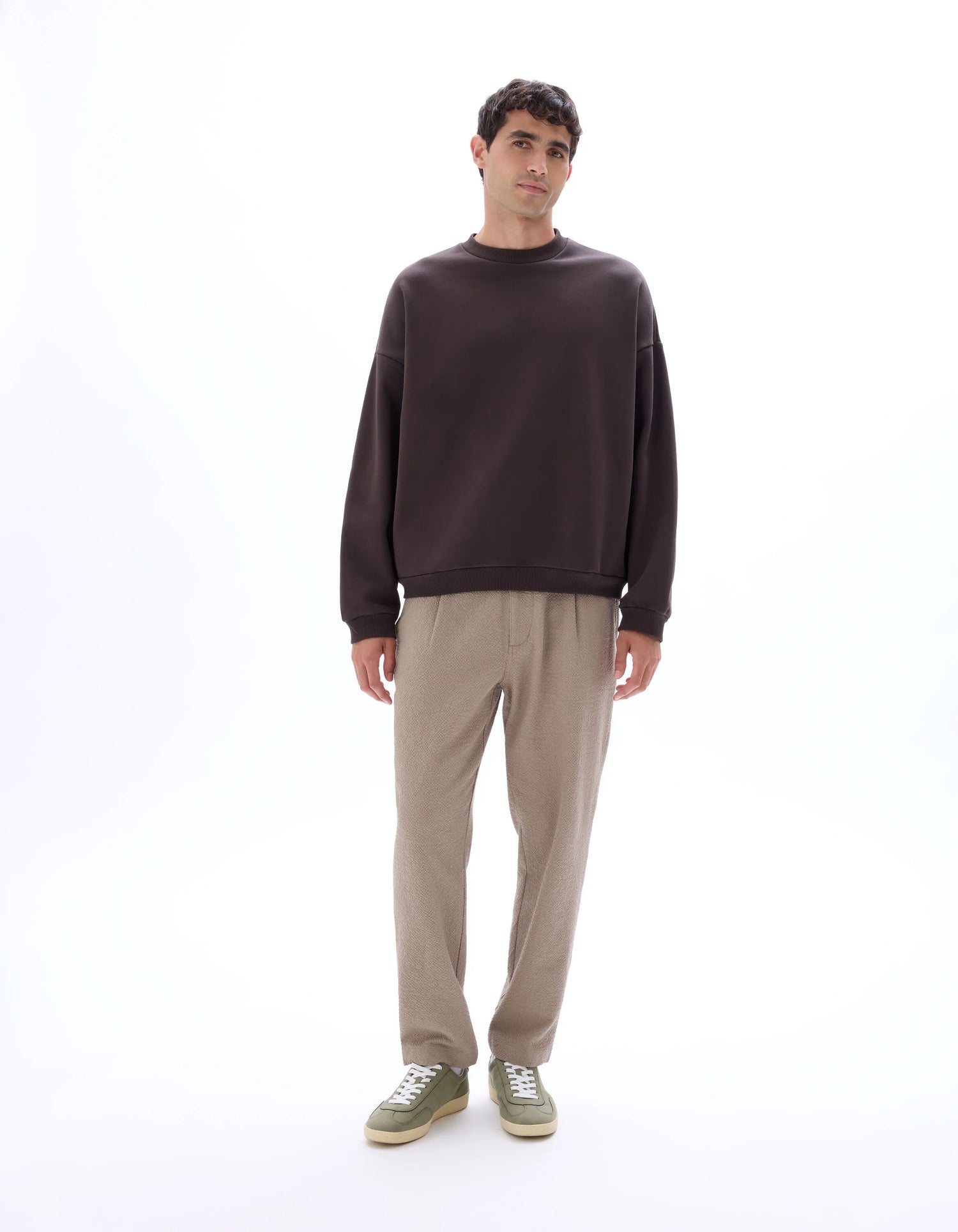 Celio_Faux Noir_Oversized Crew Neck Sweatshirt_MEHIVY_FAUX NOIR_01