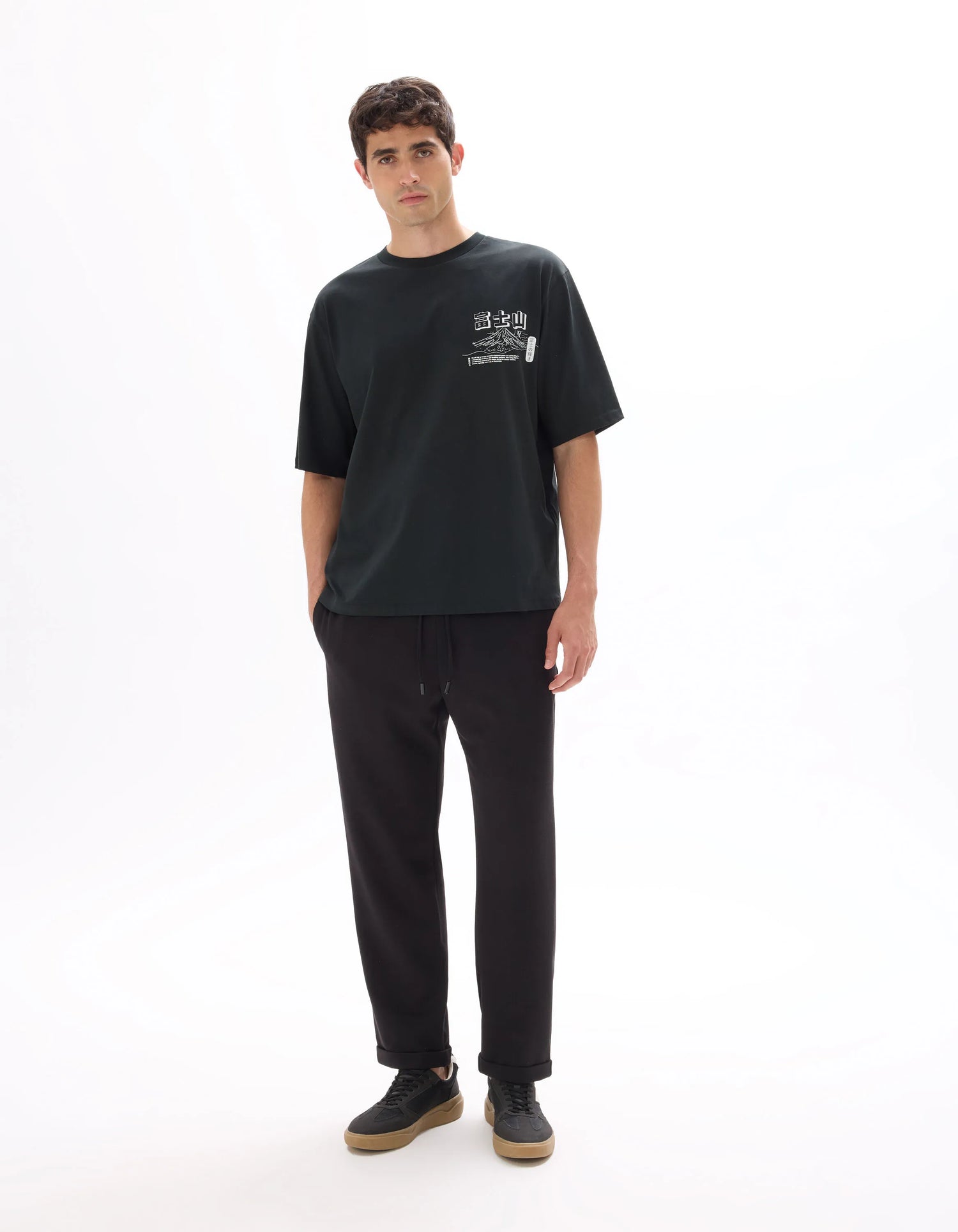 Celio_Black_Oversized Round Neck T-Shirt 100% Cotton Asian Print_MEMOUNTAIN_BLACK_01