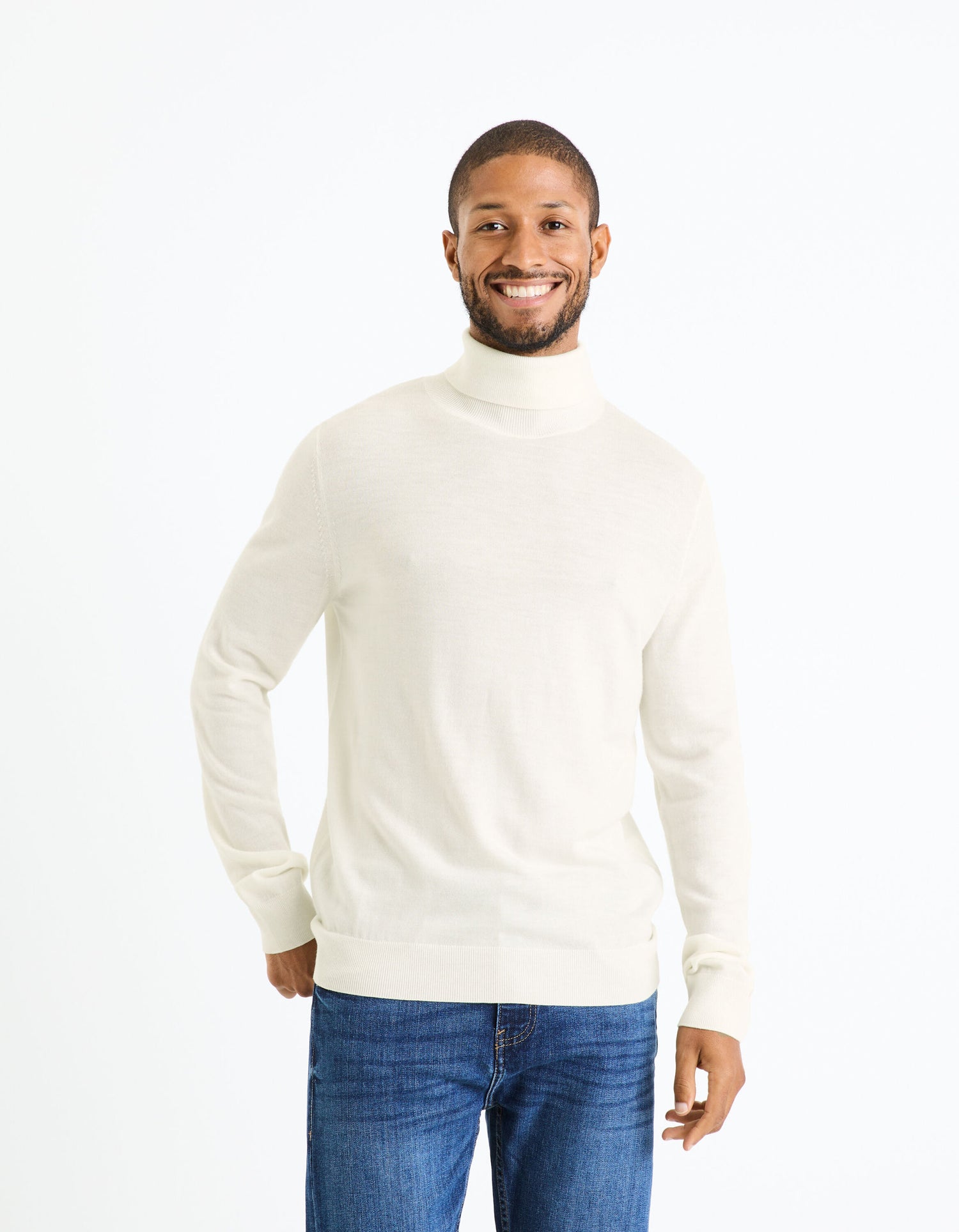 100% Merino Wool Turtleneck Sweater - Beige_02