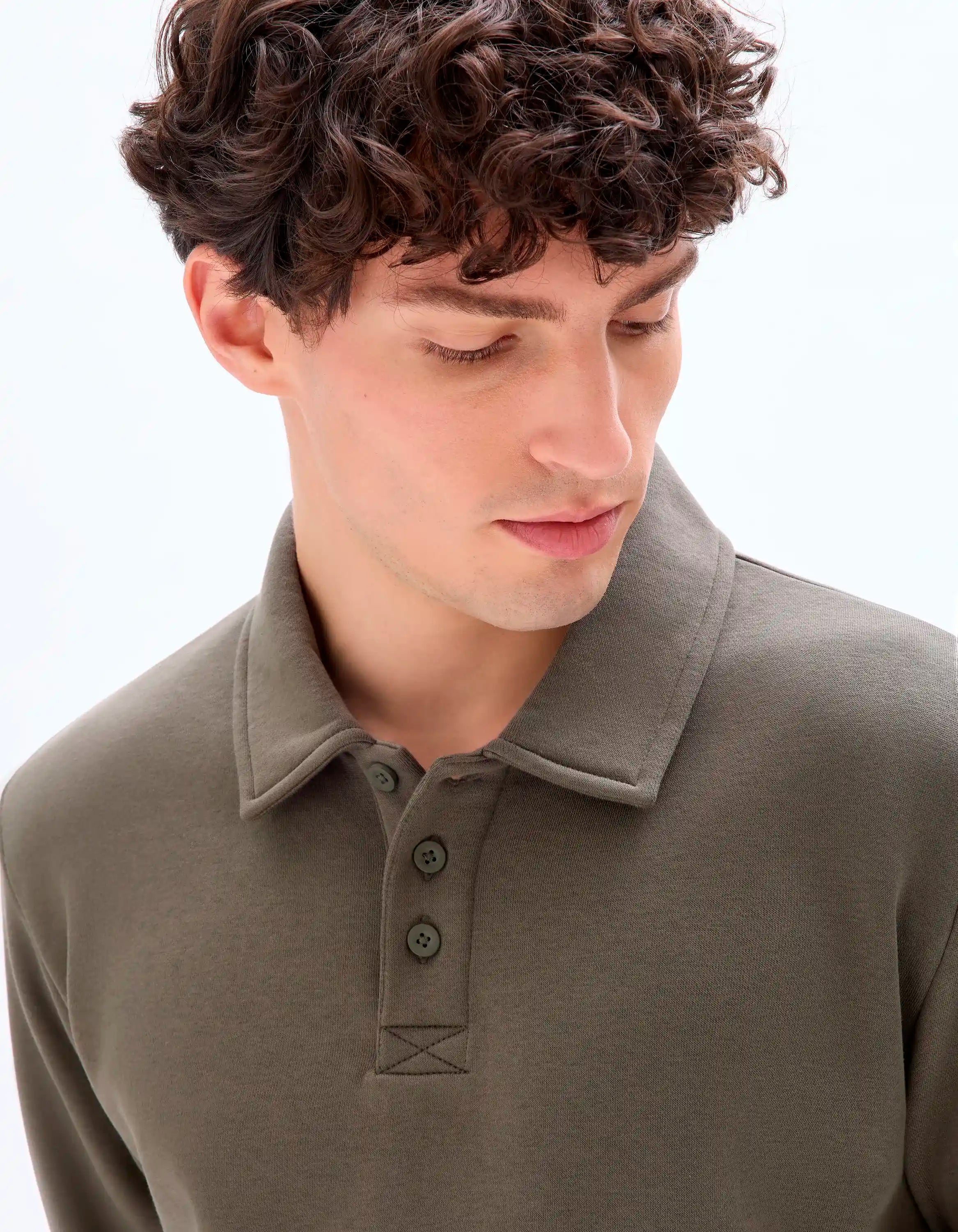 Celio_Deep Kaki_Regular Polo Neck Sweatshirt_MEPLO_DEEP KAKI_04