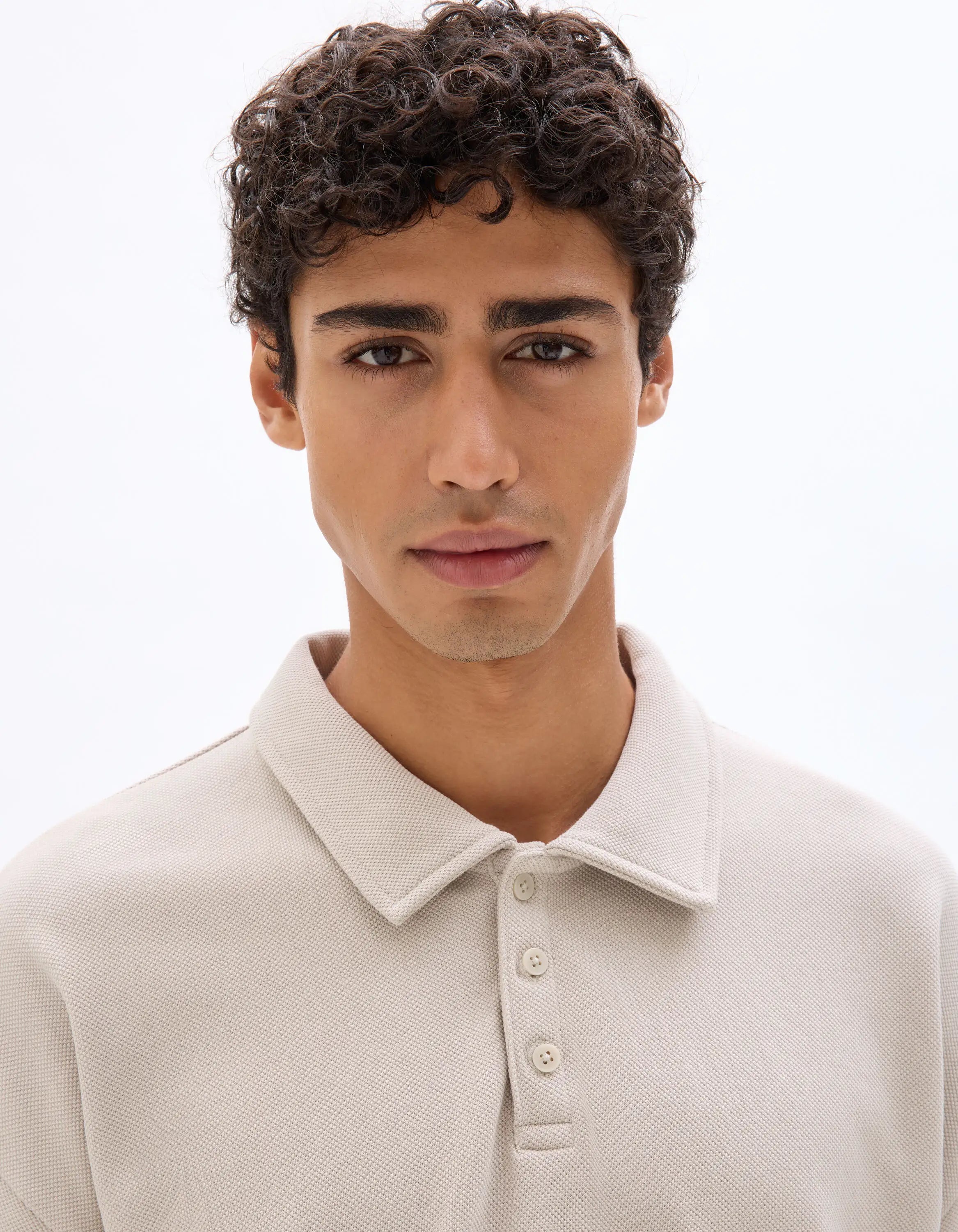 Celio_Sand_Regular Pique Polo Collar Sweatshirt_MEPOLOPIC_SAND_04
