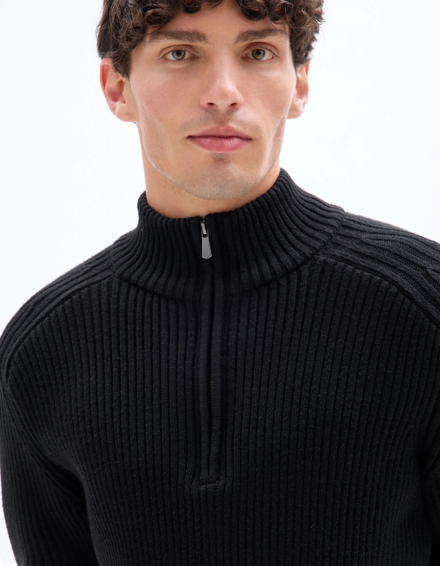 Celio_Black_Ribbed Knit Crew Neck Sweater - Black_MERAID_BLACK_04