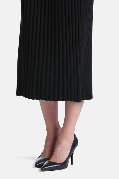 Luisa Spagnoli Nero Women Met Pleated Midi Dress SKU: MET_0101 Image 05