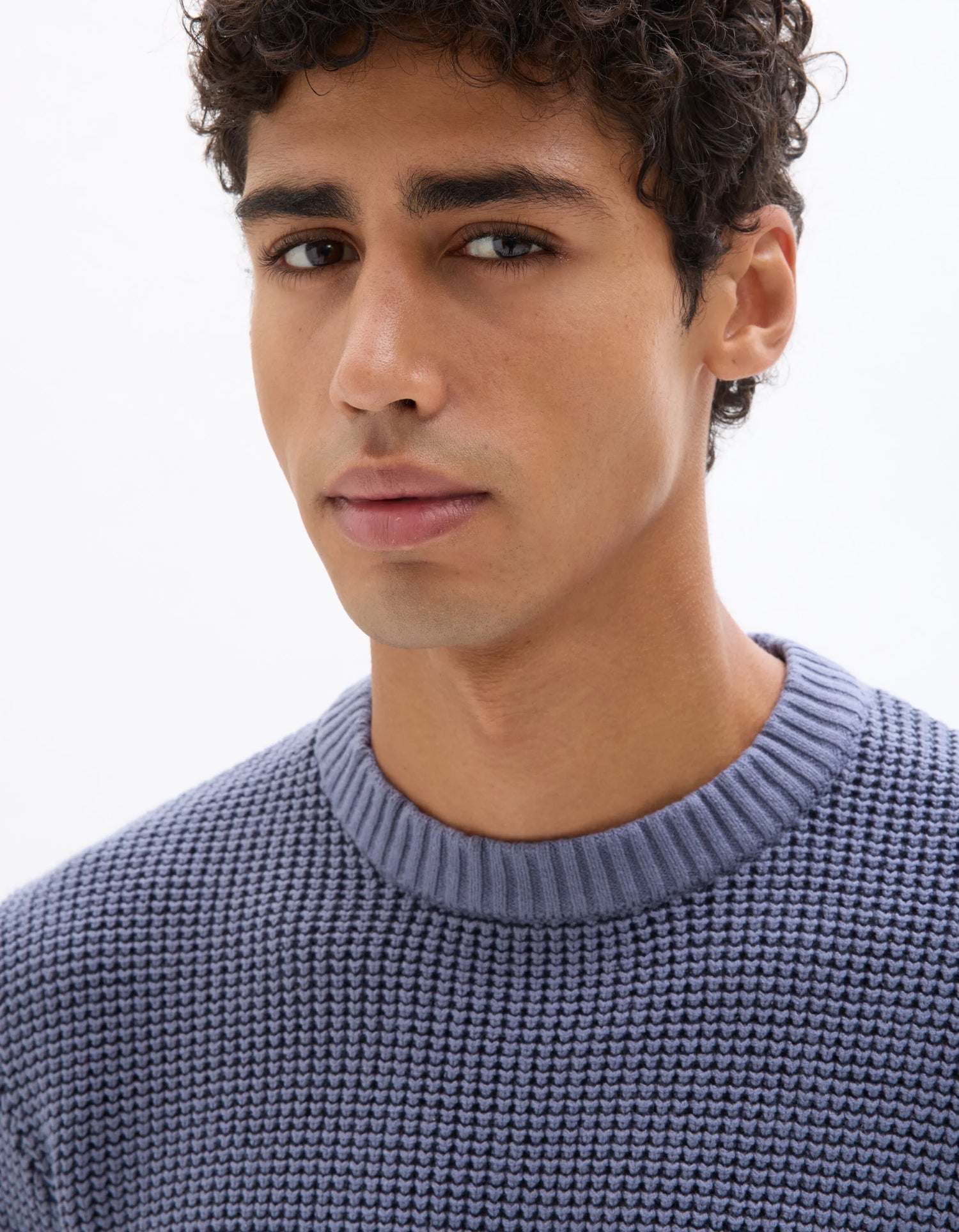 Celio_Blue_Regular Crew Neck Waffle Sweater in Cotton Blend - Anthracite_MEWAFFY_DARK STORM_04