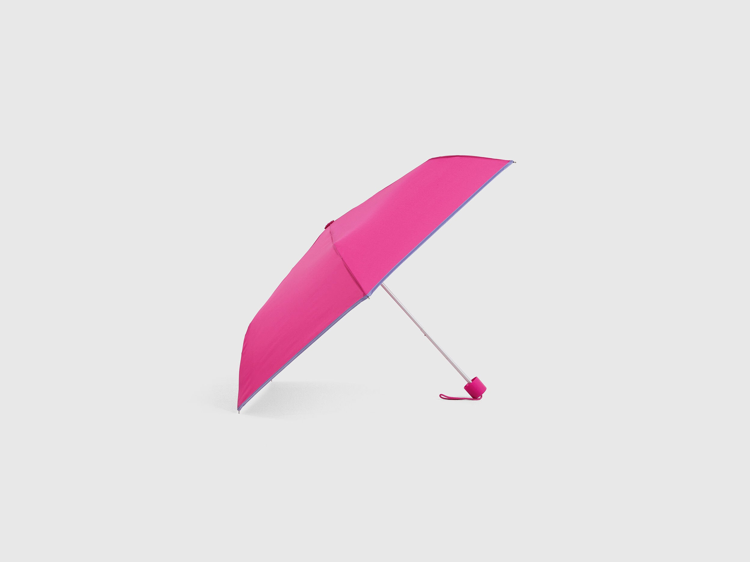 Pink Umbrella_MGIT0211X_1J1_03