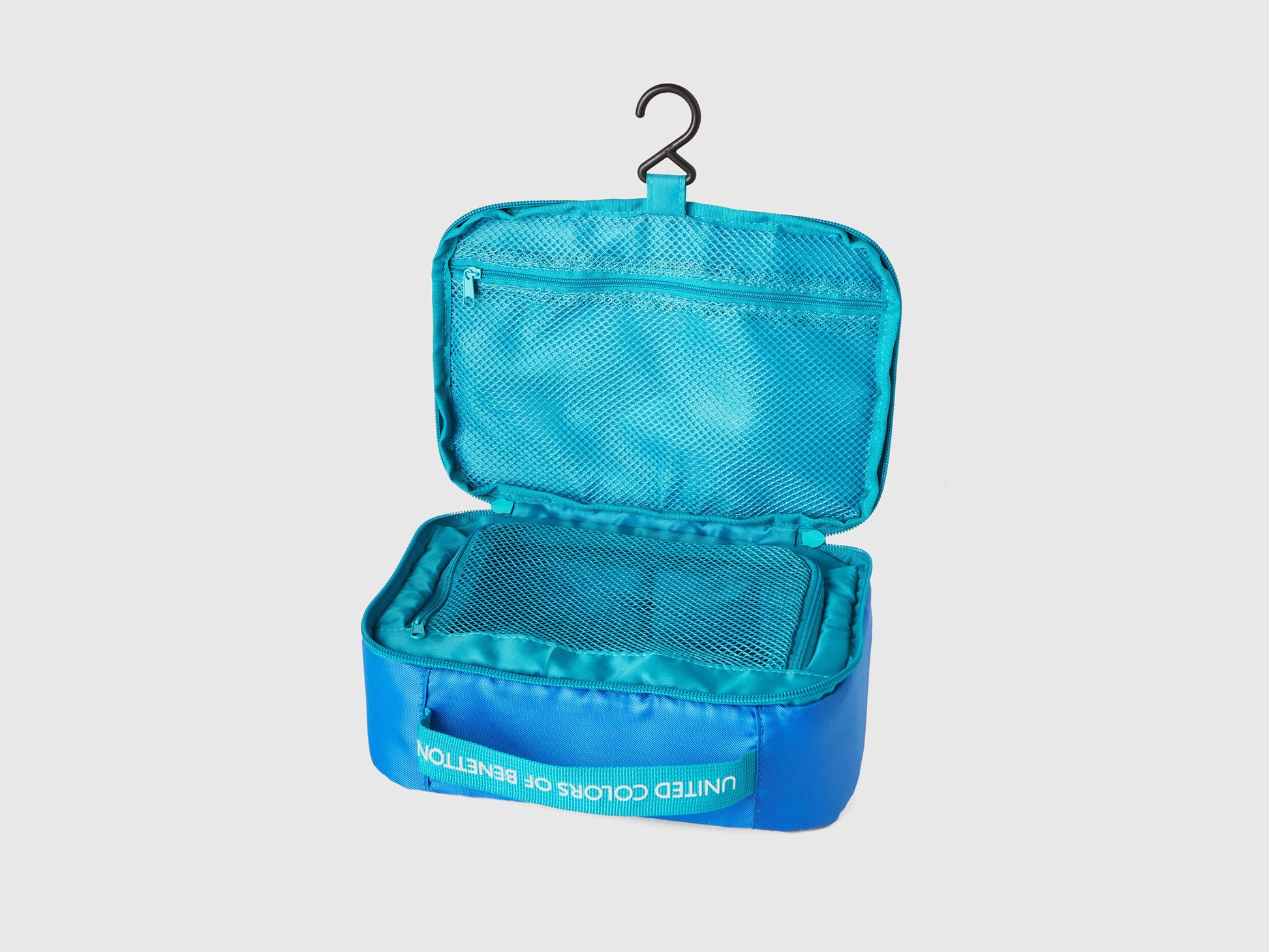 Blue Travel Toiletry Bag with Hook_MGIT0251X_18B_03