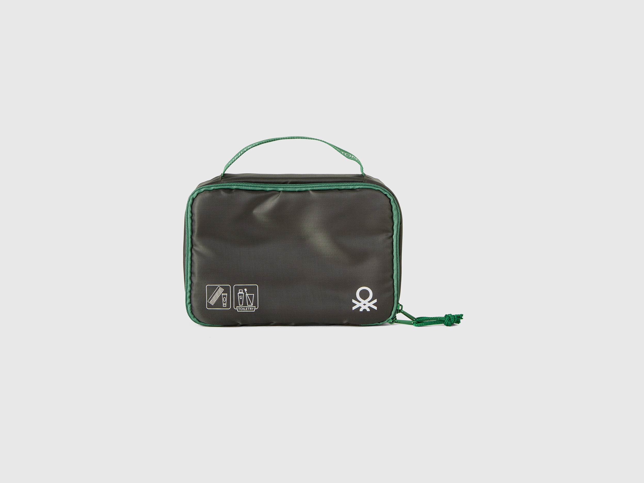 Miliary Green Travel Toiletry Bag with Hook_MGIT0251X_313_01