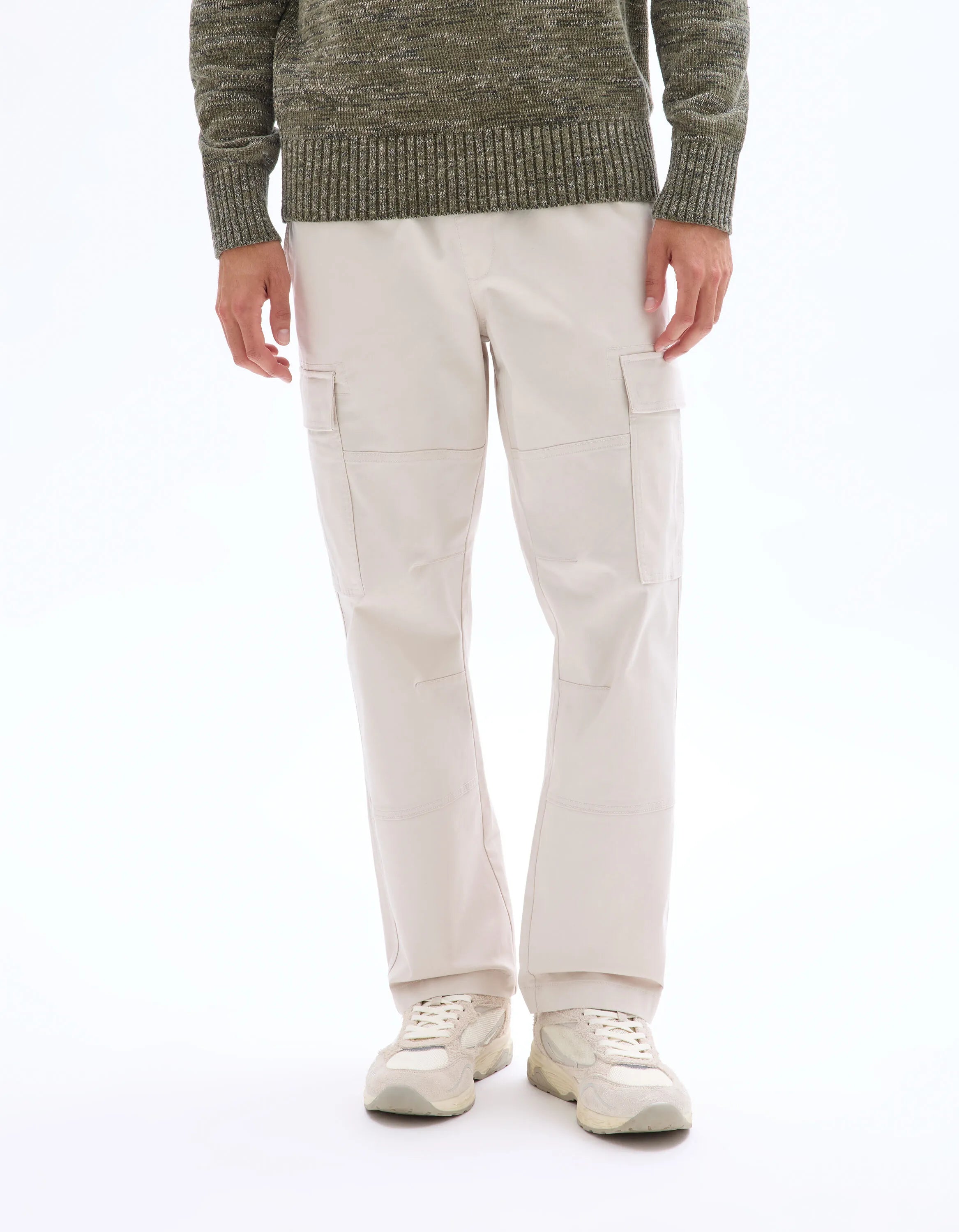 Celio_Ecru_Straight Stretch Cotton Cargo Pants_MOCADROI_ECRU_01