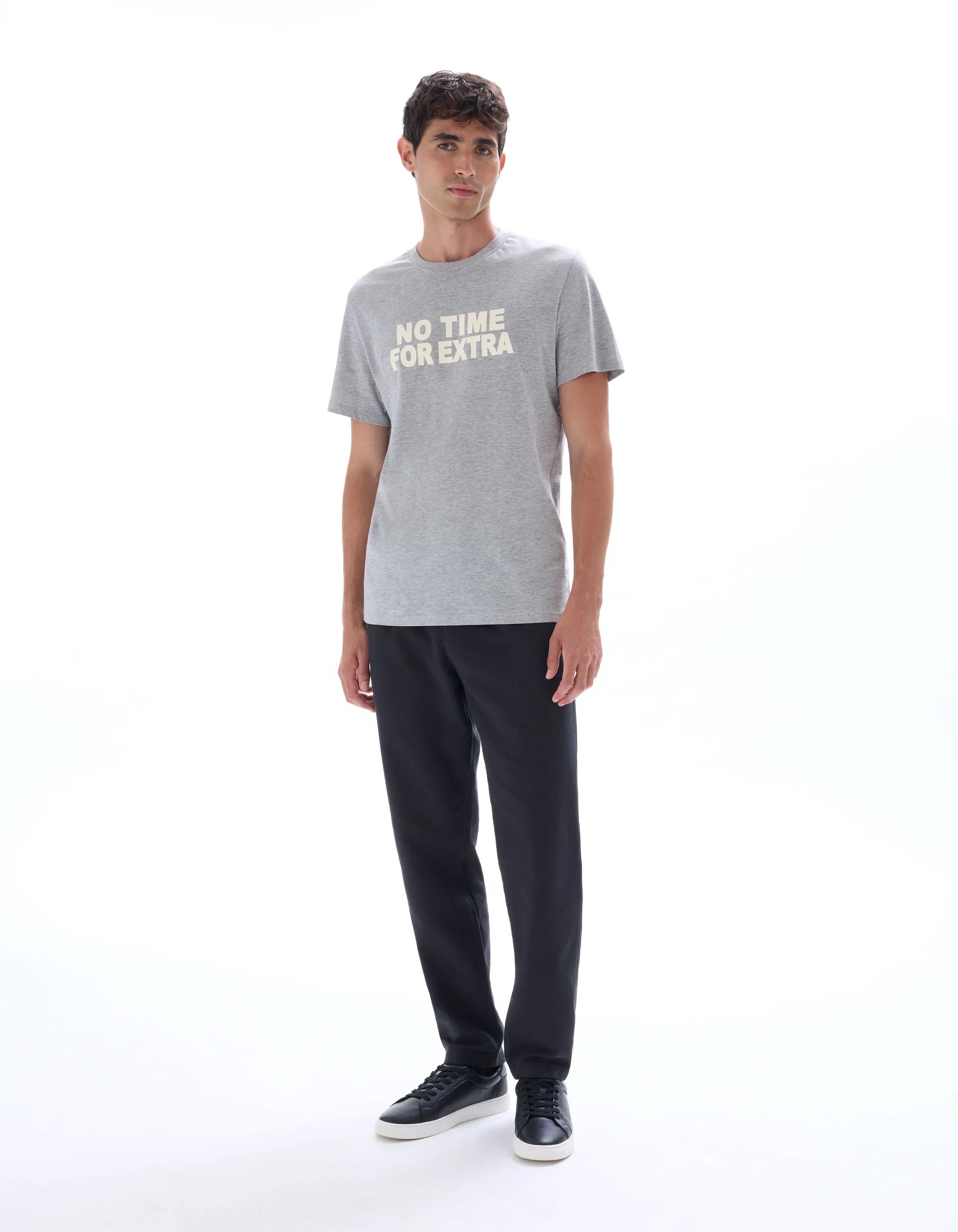 Celio_Black_100% Cotton Canvas Textured Slim Pants_MOCANVAS_BLACK_01