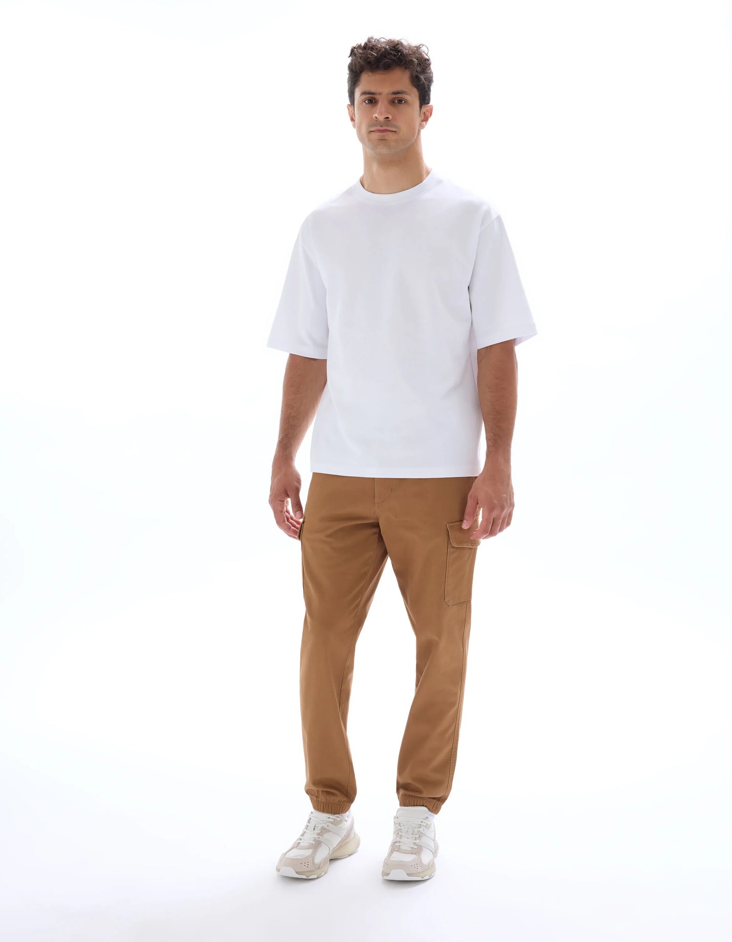 Celio_Caramel_Straight Stretch Cotton Cargo Pants_MOGO_CARAMEL_01