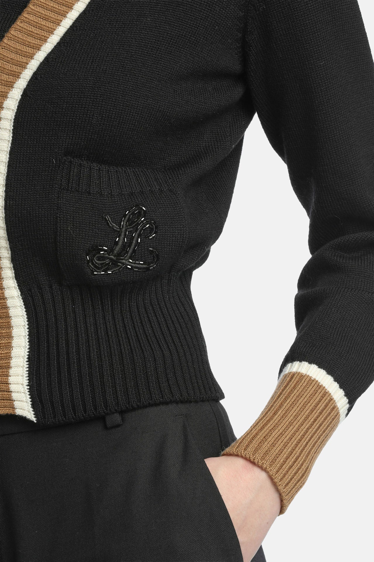 Luisa Spagnoli_Nero/Biscotto/Panna_Monoposto - Embroidered Cardigan_MONOPOSTO_0101 2246 0202_04