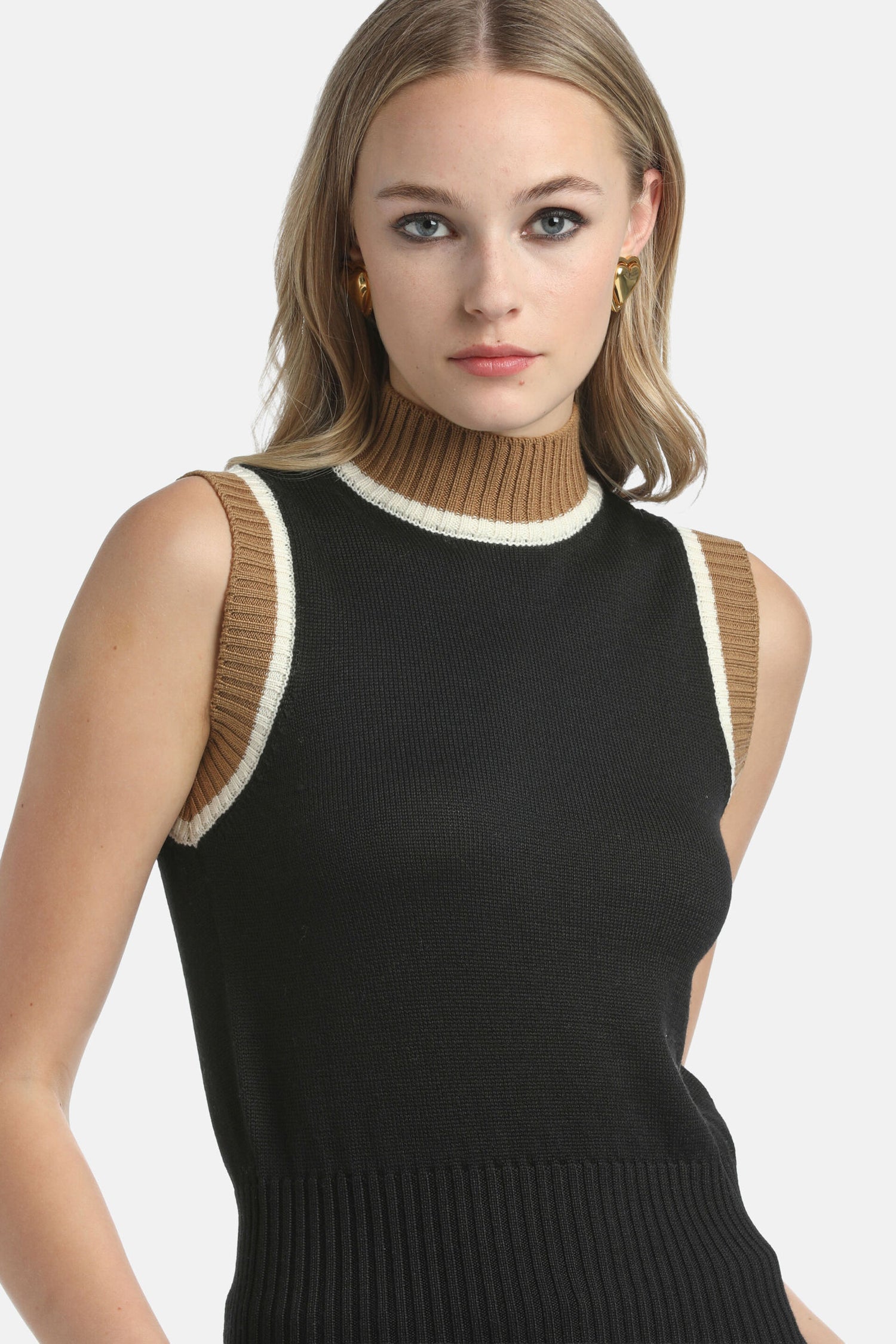 Luisa Spagnoli_Nero/Biscotto/Panna_Montuoso - Knit Top_MONTUOSO_0101 2246 0202_02