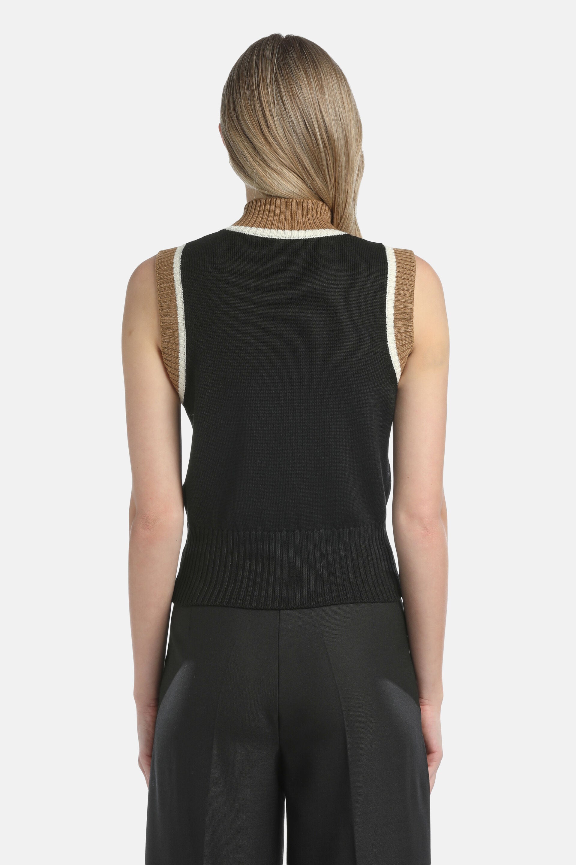 Luisa Spagnoli_Nero/Biscotto/Panna_Montuoso - Knit Top_MONTUOSO_0101 2246 0202_03