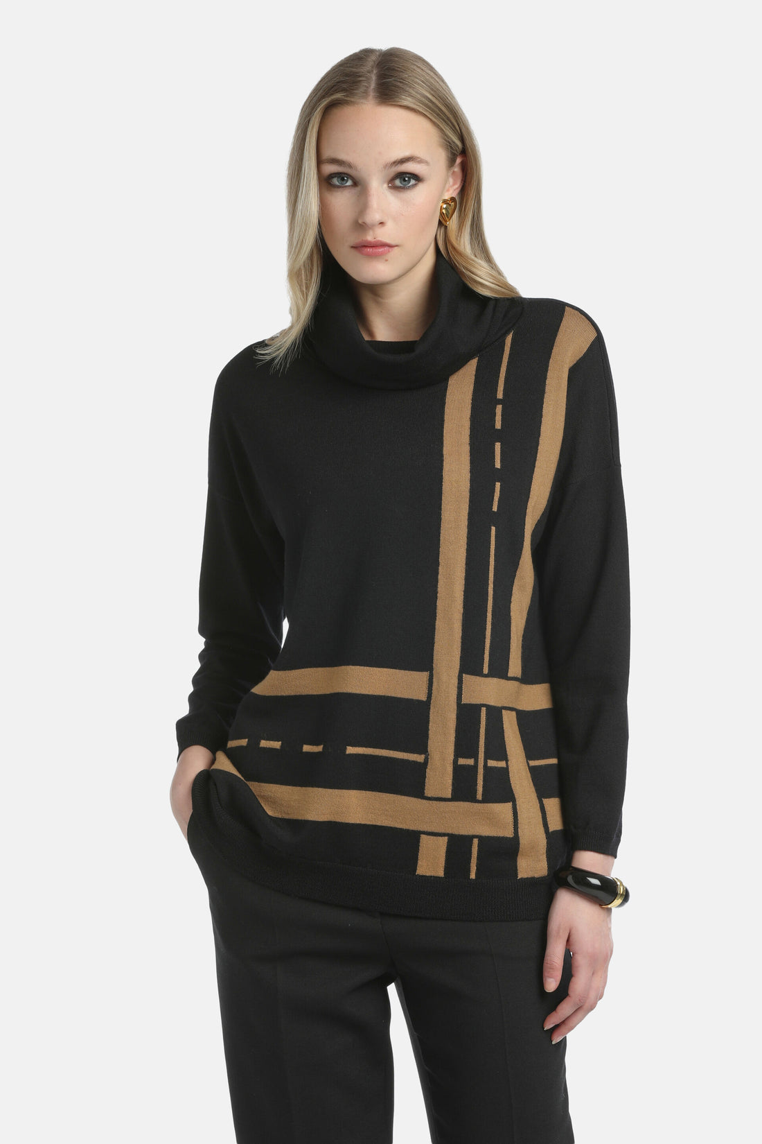 Luisa Spagnoli_Nero/Biscotto_Motel - Jacquard Turtleneck_MOTEL_0101 2246_01