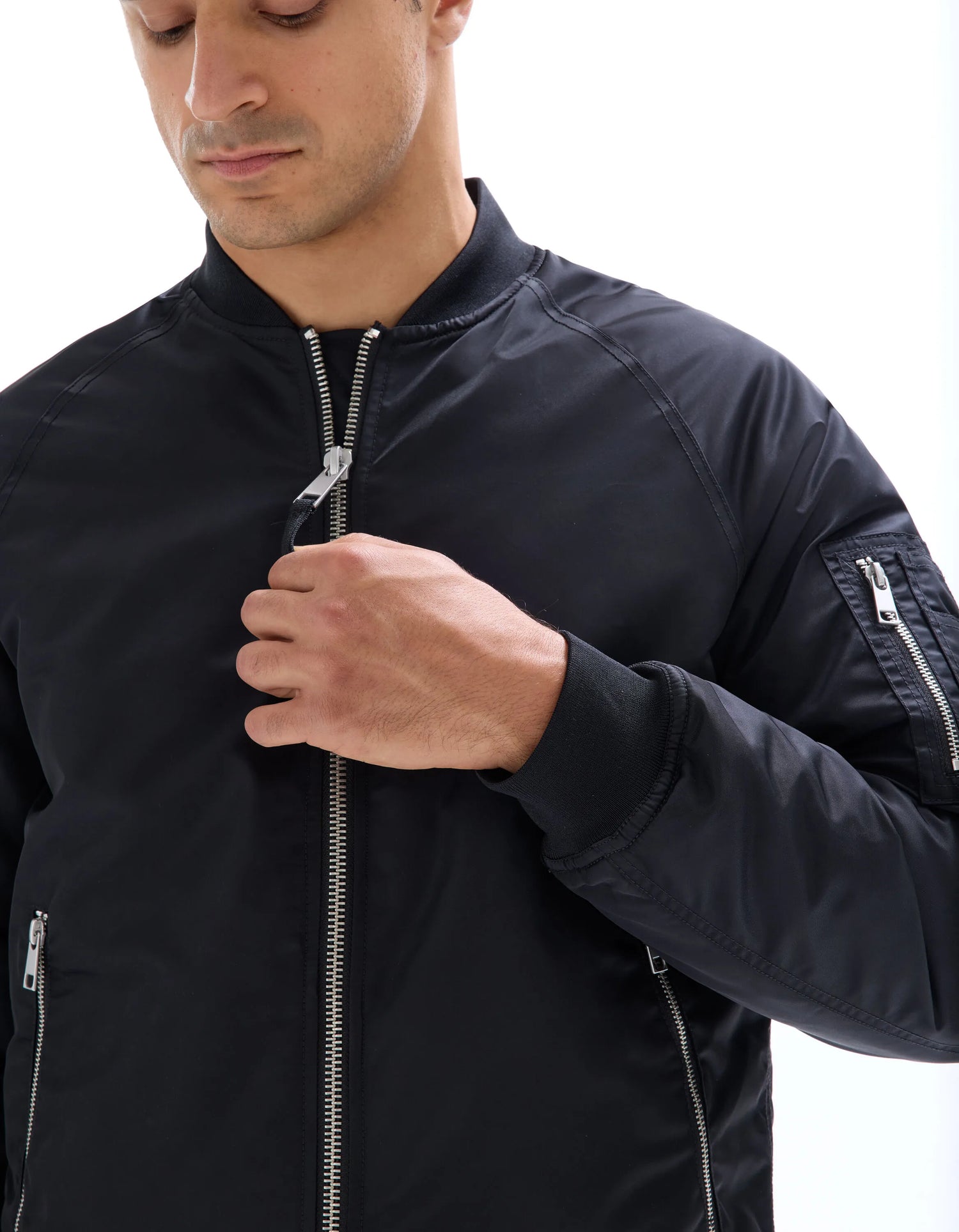 Celio_Black_Quilted Bomber Jacket_MUJAMES_BLACK_04