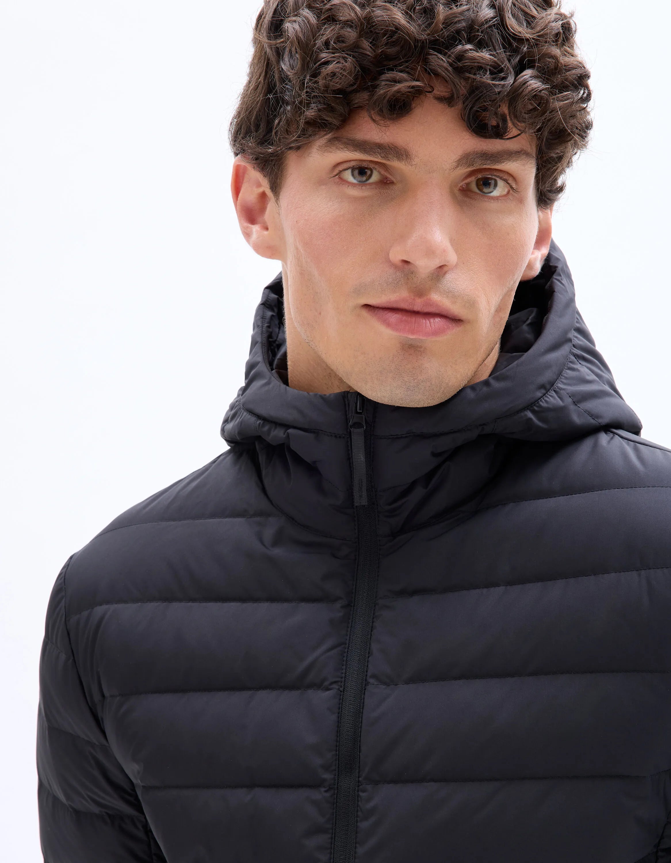 Celio_Black_Lightweight Down Jacket with Hood_MULIGHTHOD_BLACK_04