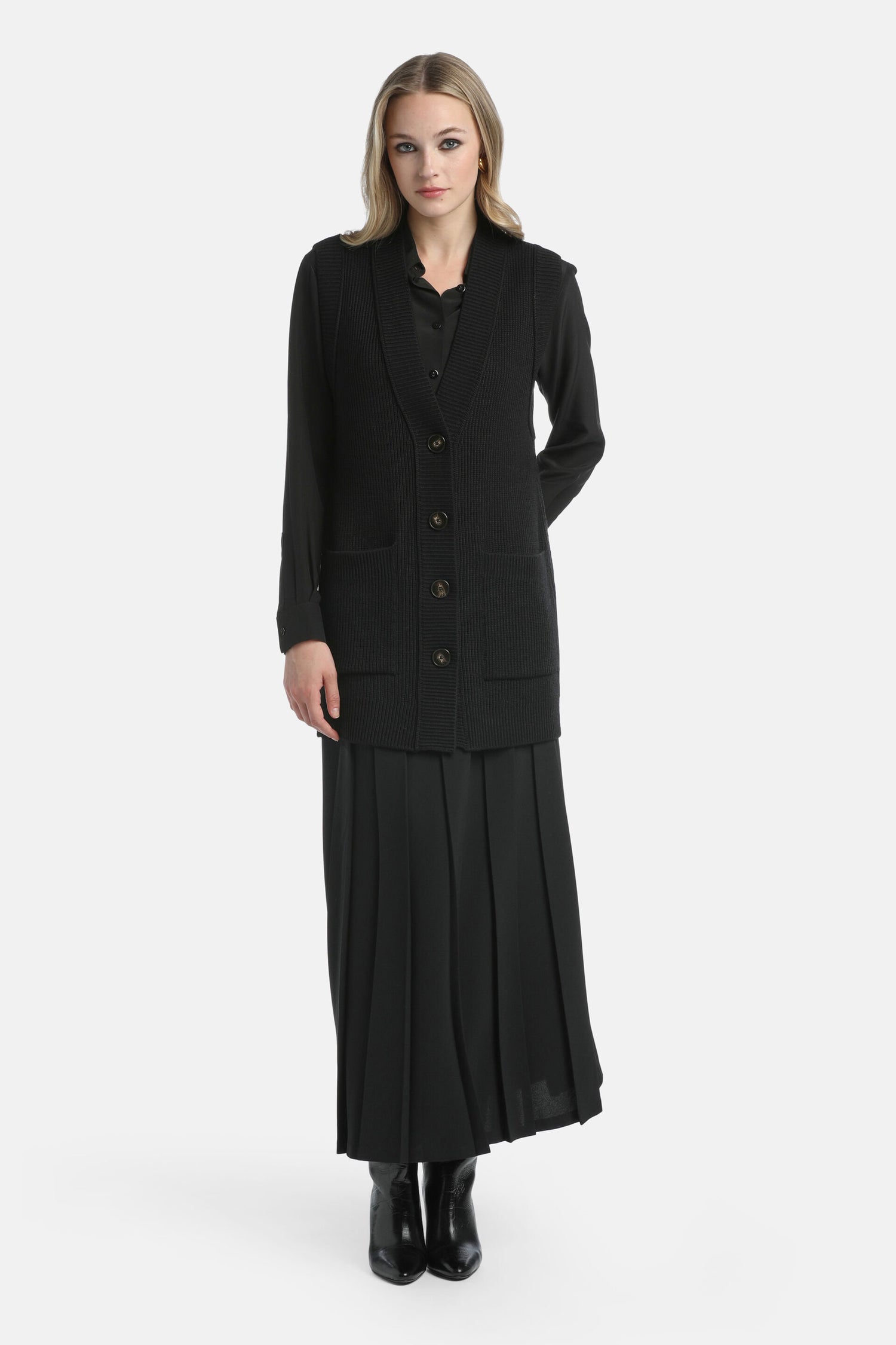 Luisa Spagnoli_Murena - Sleeveless Cardigan_MURENA_0101_01