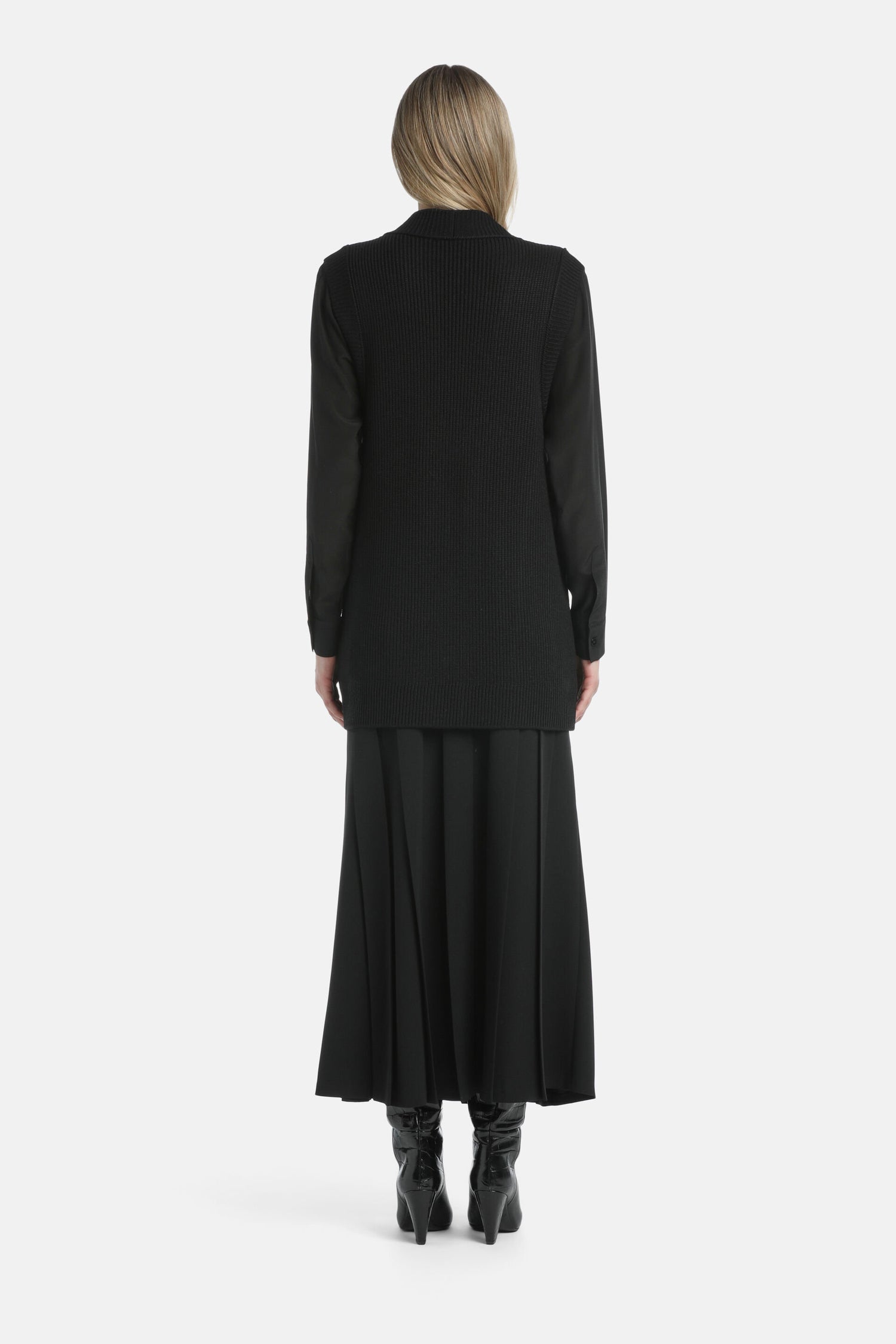 Luisa Spagnoli_Murena - Sleeveless Cardigan_MURENA_0101_03