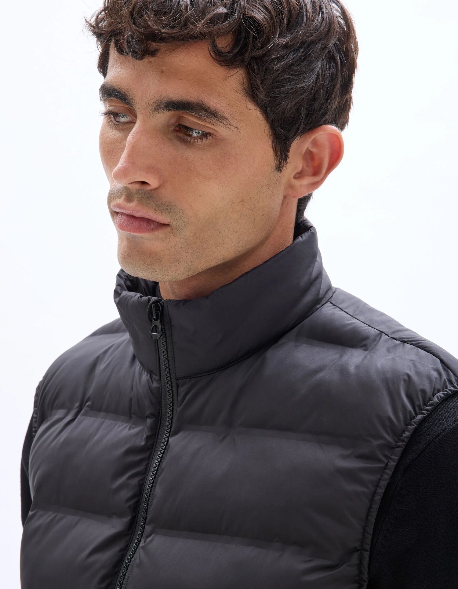 Celio_Black_Lightweight Sleeveless Down Jacket_MUWELDSL_BLACK_04