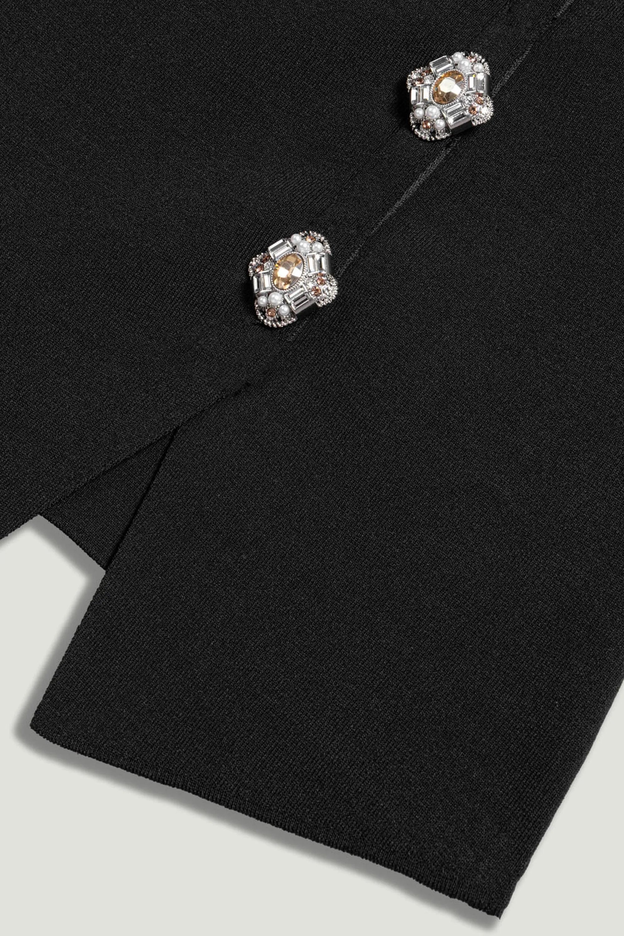 Nocturne Black Women Embellished Sleeveless Knit Top SKU: N26YD50190_0002 Image 09