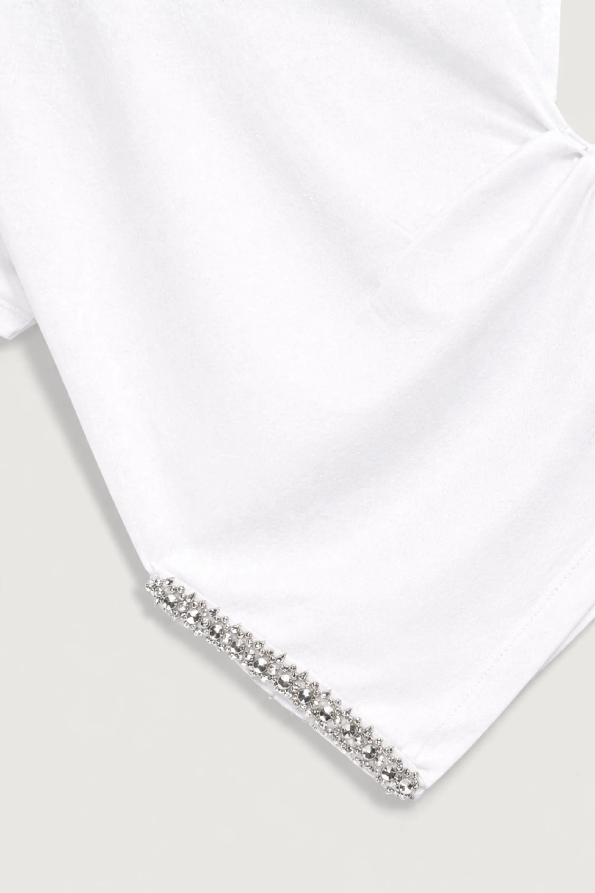 Nocturne Off-White Women Embellished Asymmetric T-Shirt SKU: N26YD70089_0014 Image 04