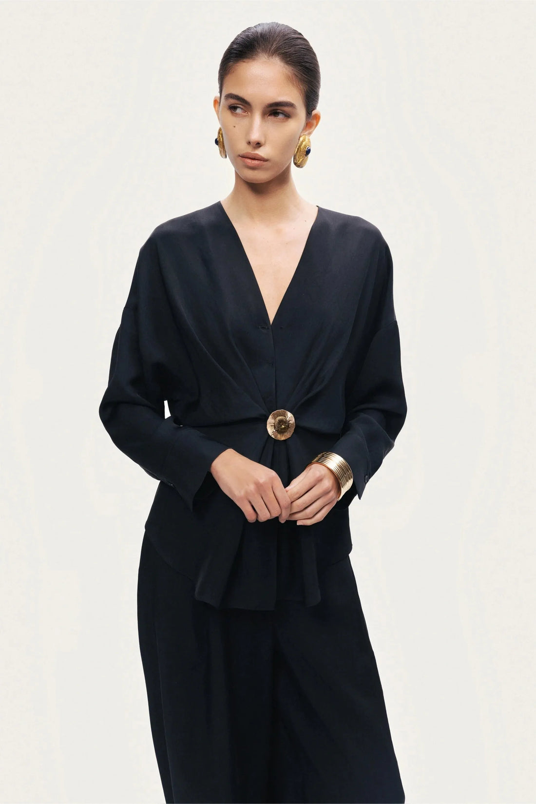 Nocturne Black Women Draped Buckle-Detail Shirt SKU: N26YN25235_0002 Image 05
