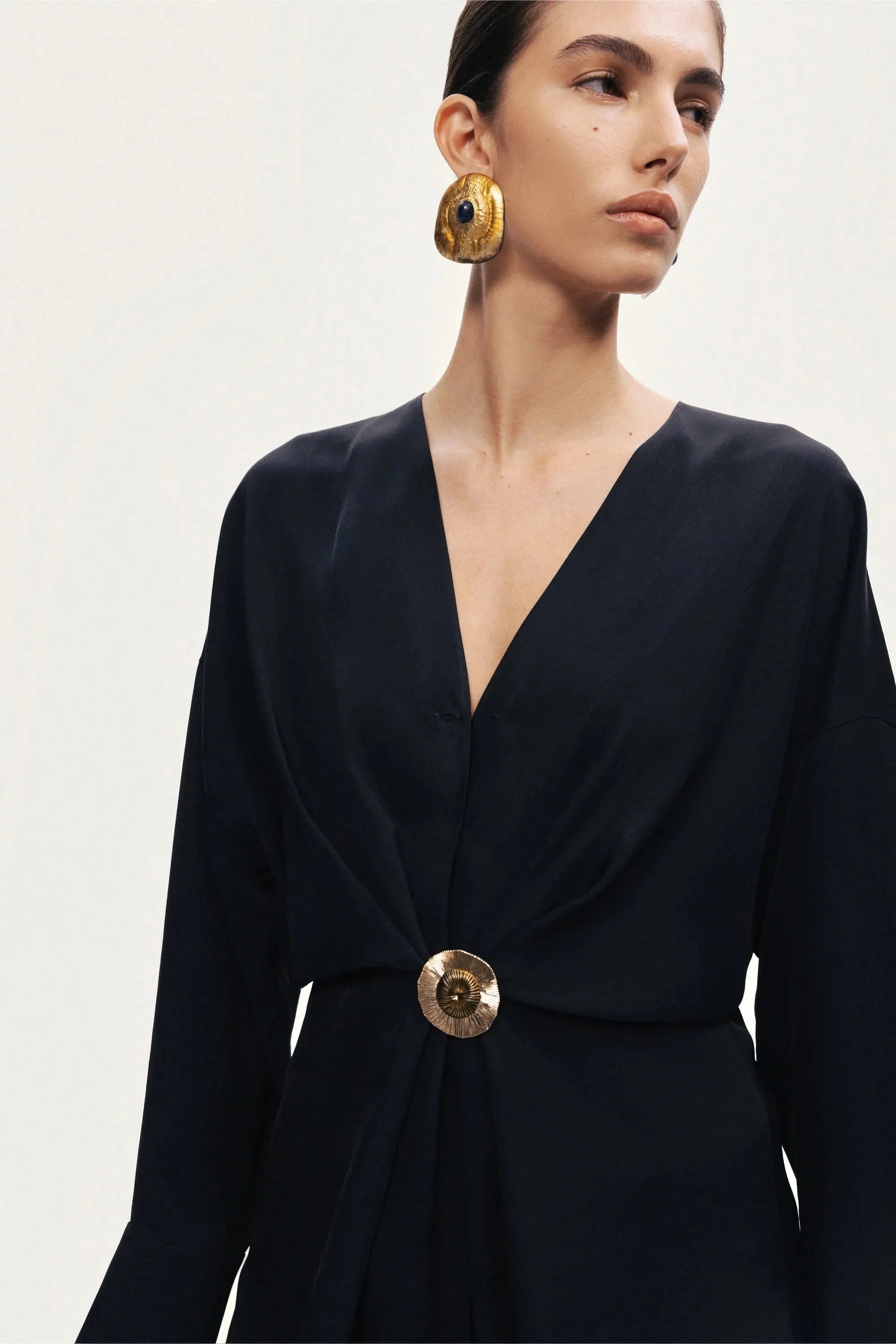 Nocturne Black Women Draped Buckle-Detail Shirt SKU: N26YN25235_0002 Image 06