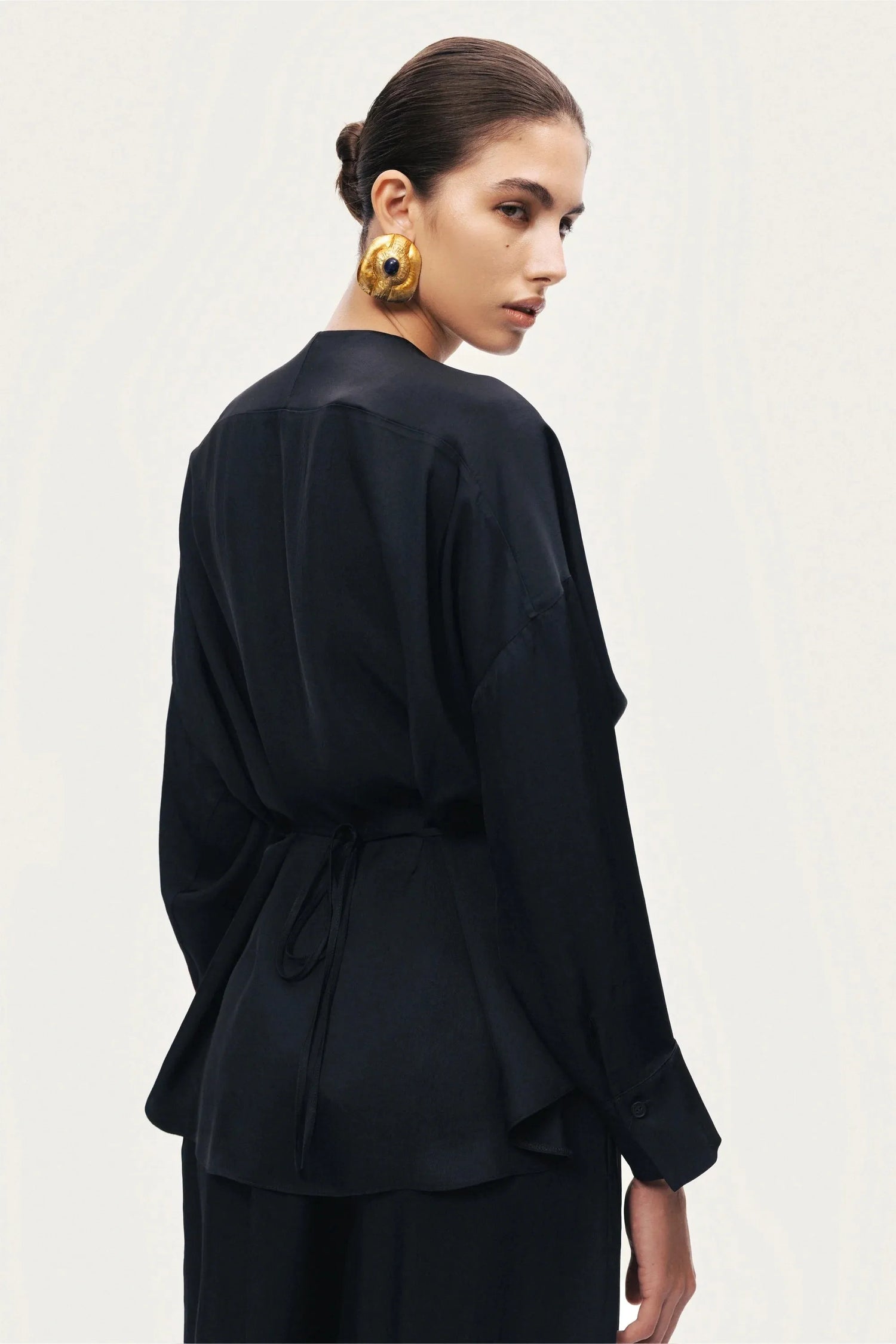 Nocturne Black Women Draped Buckle-Detail Shirt SKU: N26YN25235_0002 Image 07