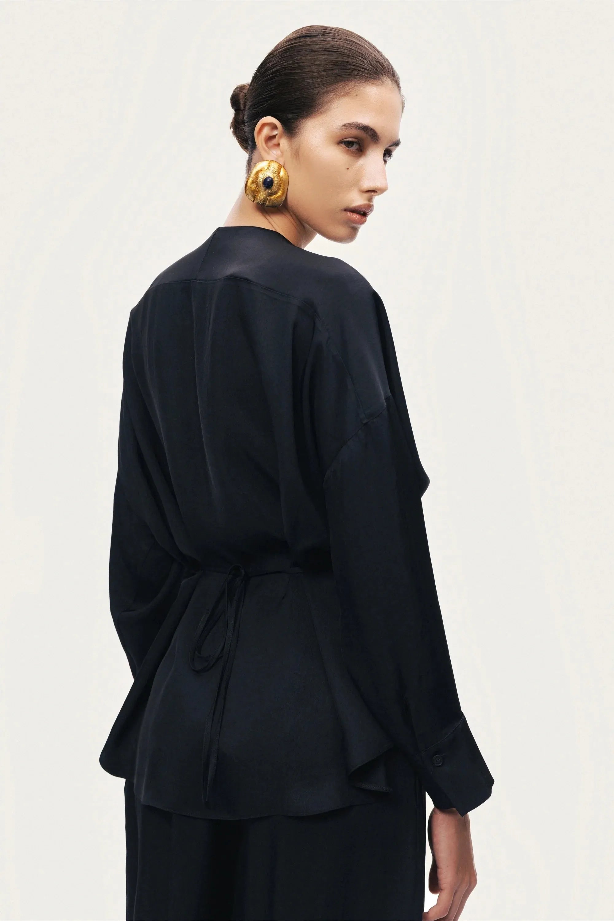 Nocturne Black Women Draped Buckle-Detail Shirt SKU: N26YN25235_0002 Image 07