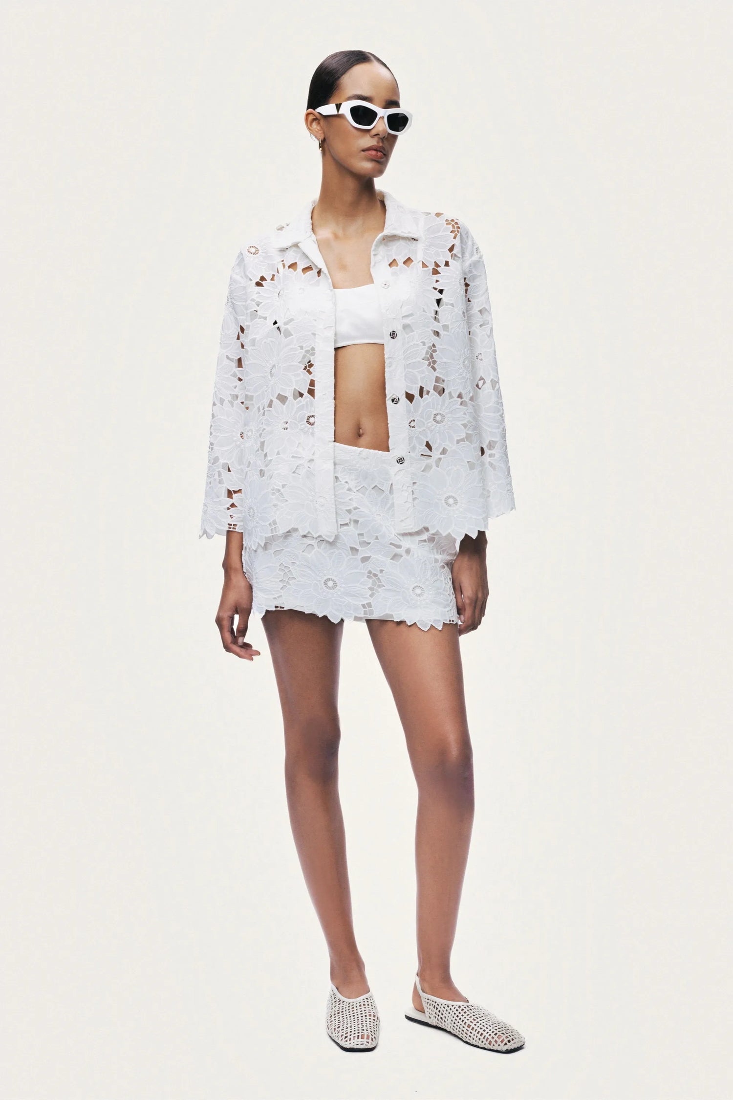 Nocturne Off-White Women Floral Embroidered Jacket SKU: N26YN25248_0014 Image 02