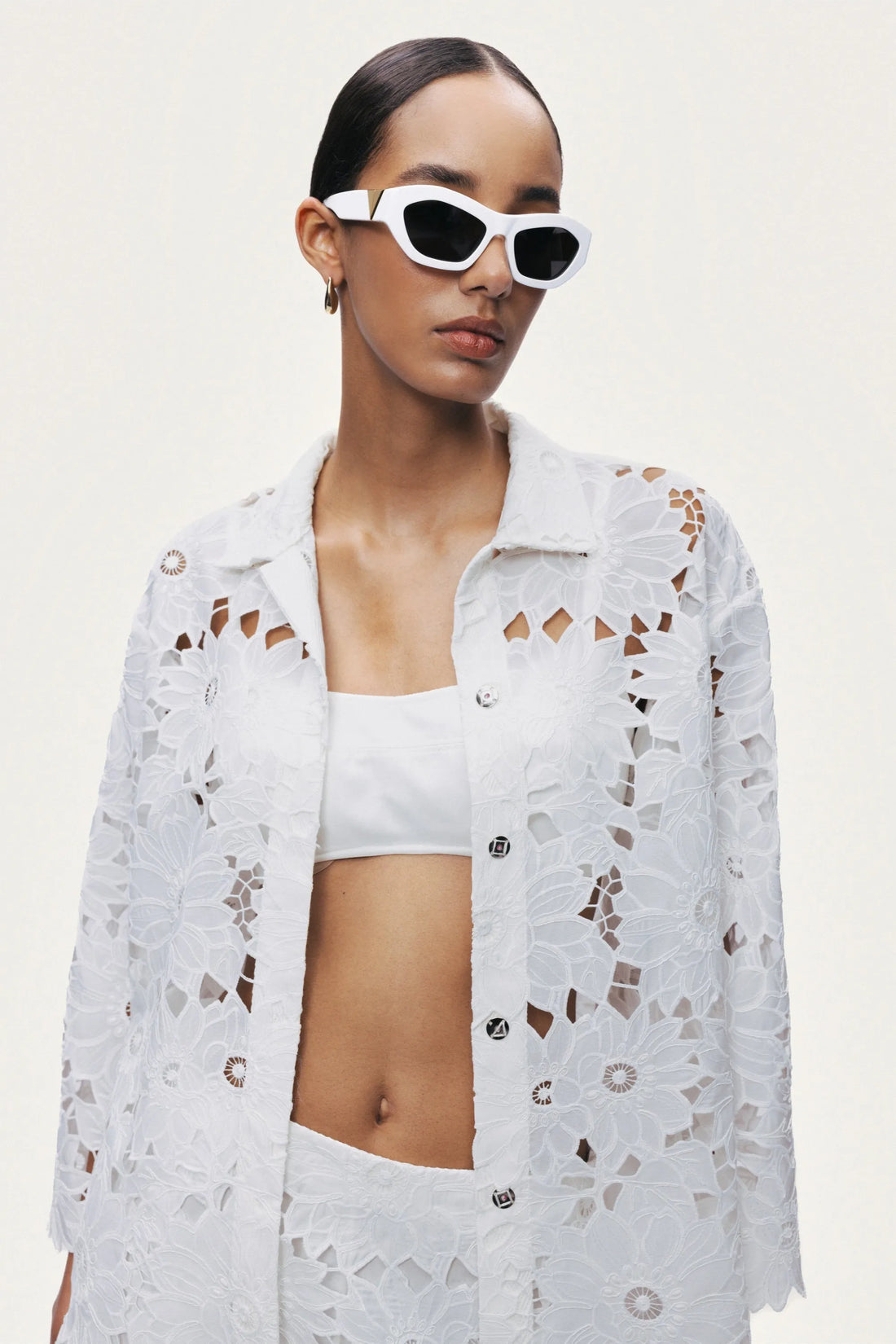 Nocturne Off-White Women Floral Embroidered Jacket SKU: N26YN25248_0014 Image 04