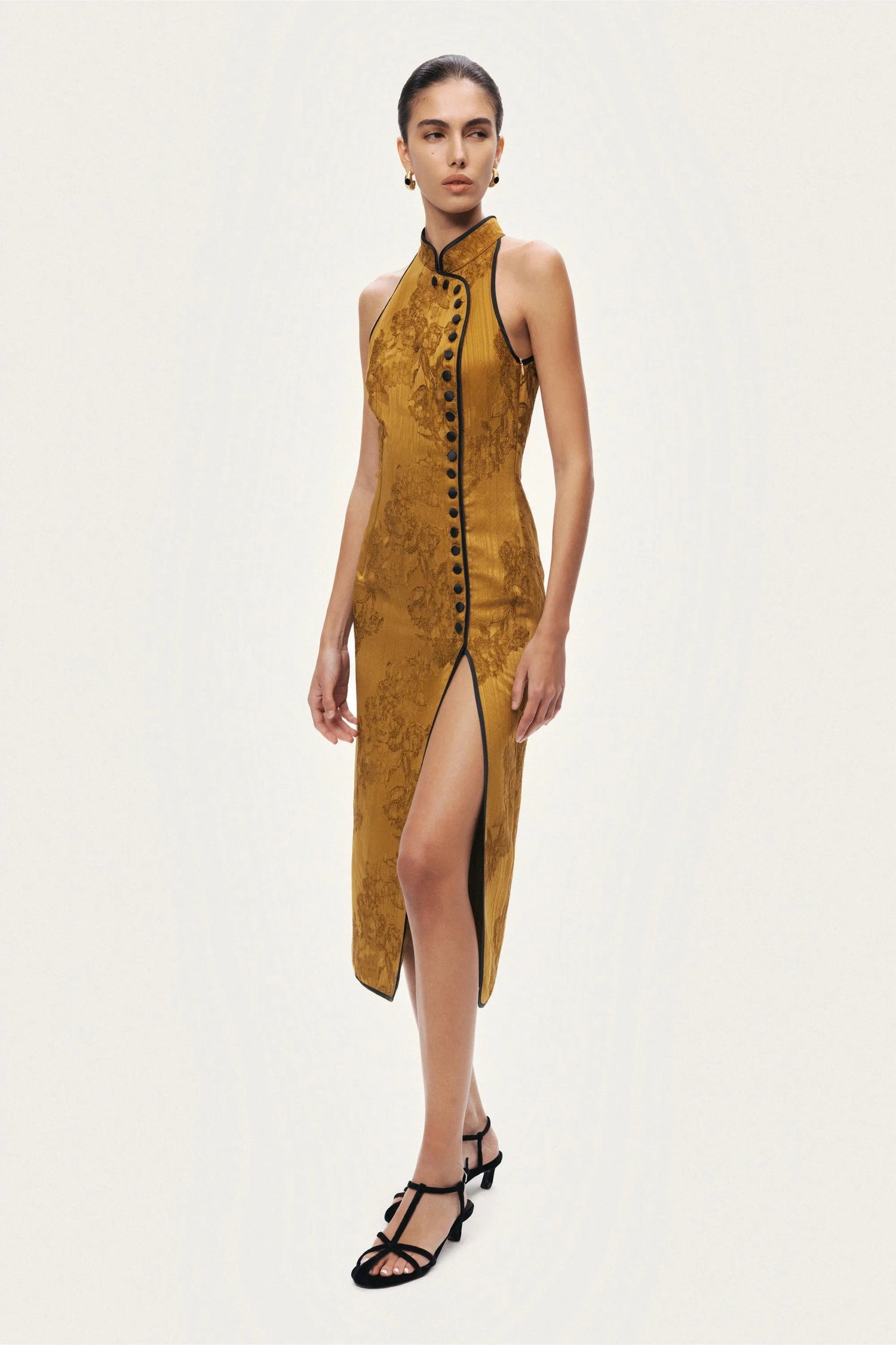 Nocturne Camel Women High-Neck Button-Detail Midi Dress SKU: N26YN2744_0053 Image 03