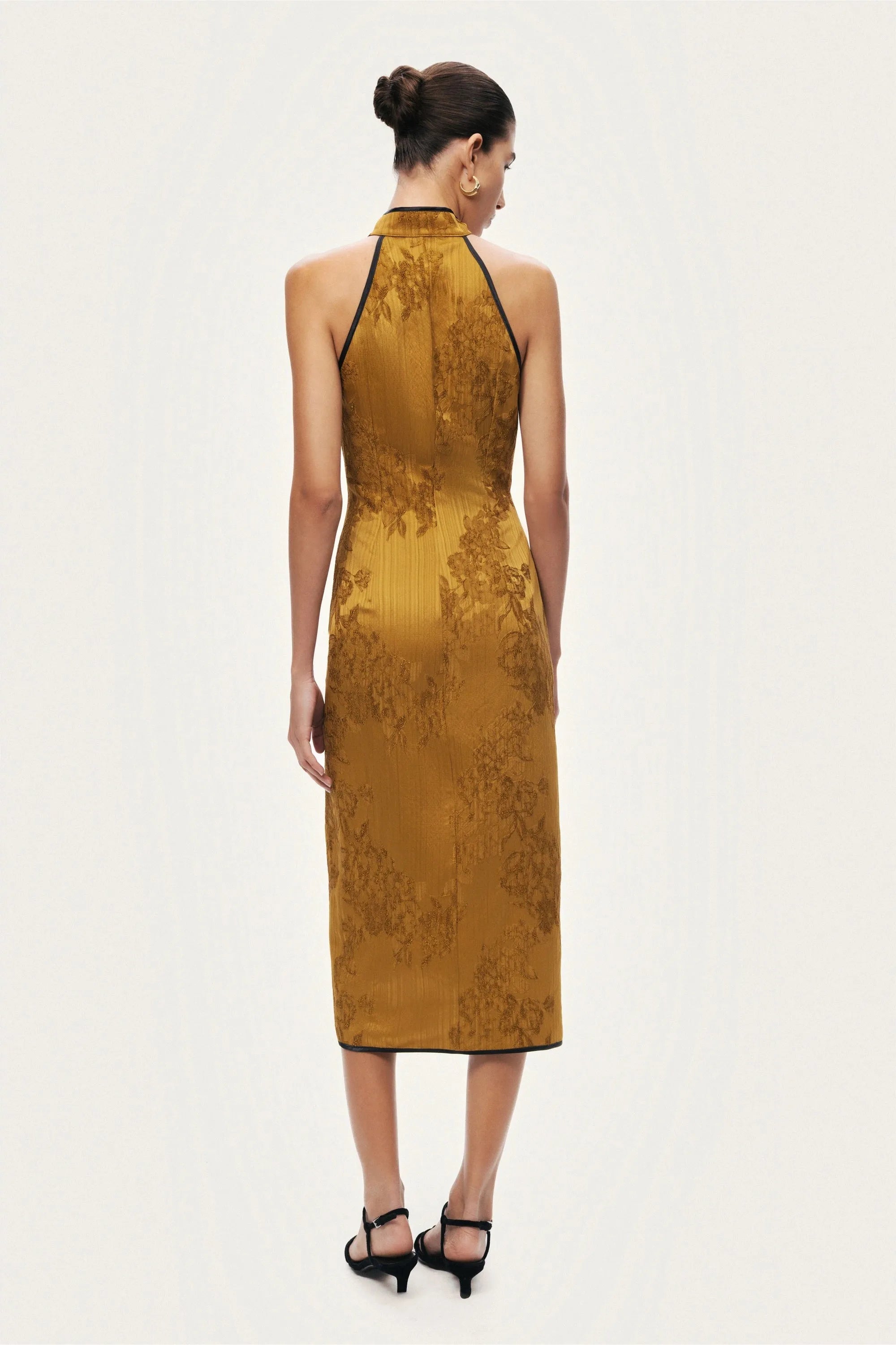 Nocturne Camel Women High-Neck Button-Detail Midi Dress SKU: N26YN2744_0053 Image 07