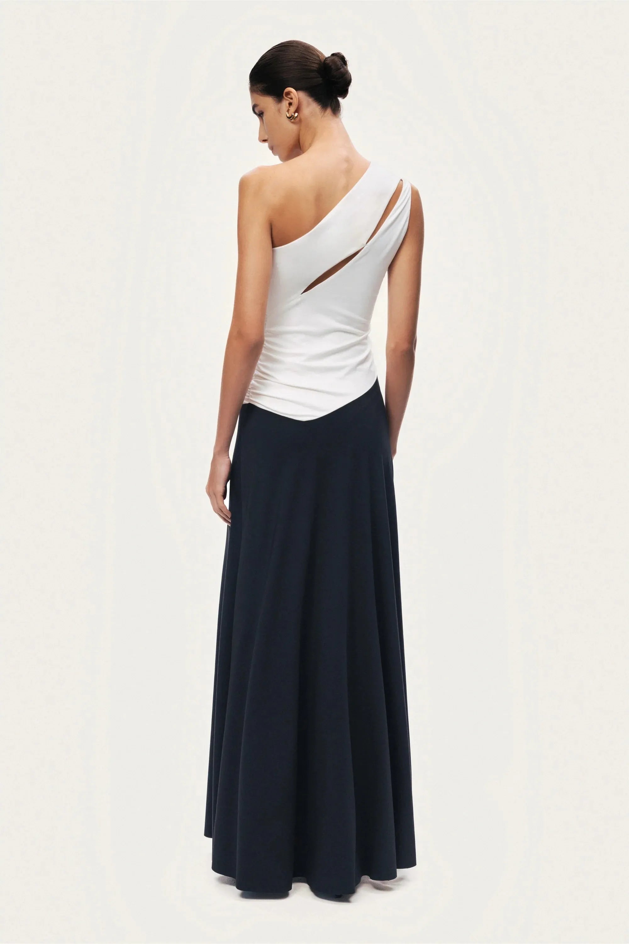 Nocturne Multi-Coloured Women One-Shoulder Contrast Maxi Dress SKU: N26YN2750_0007 Image 06